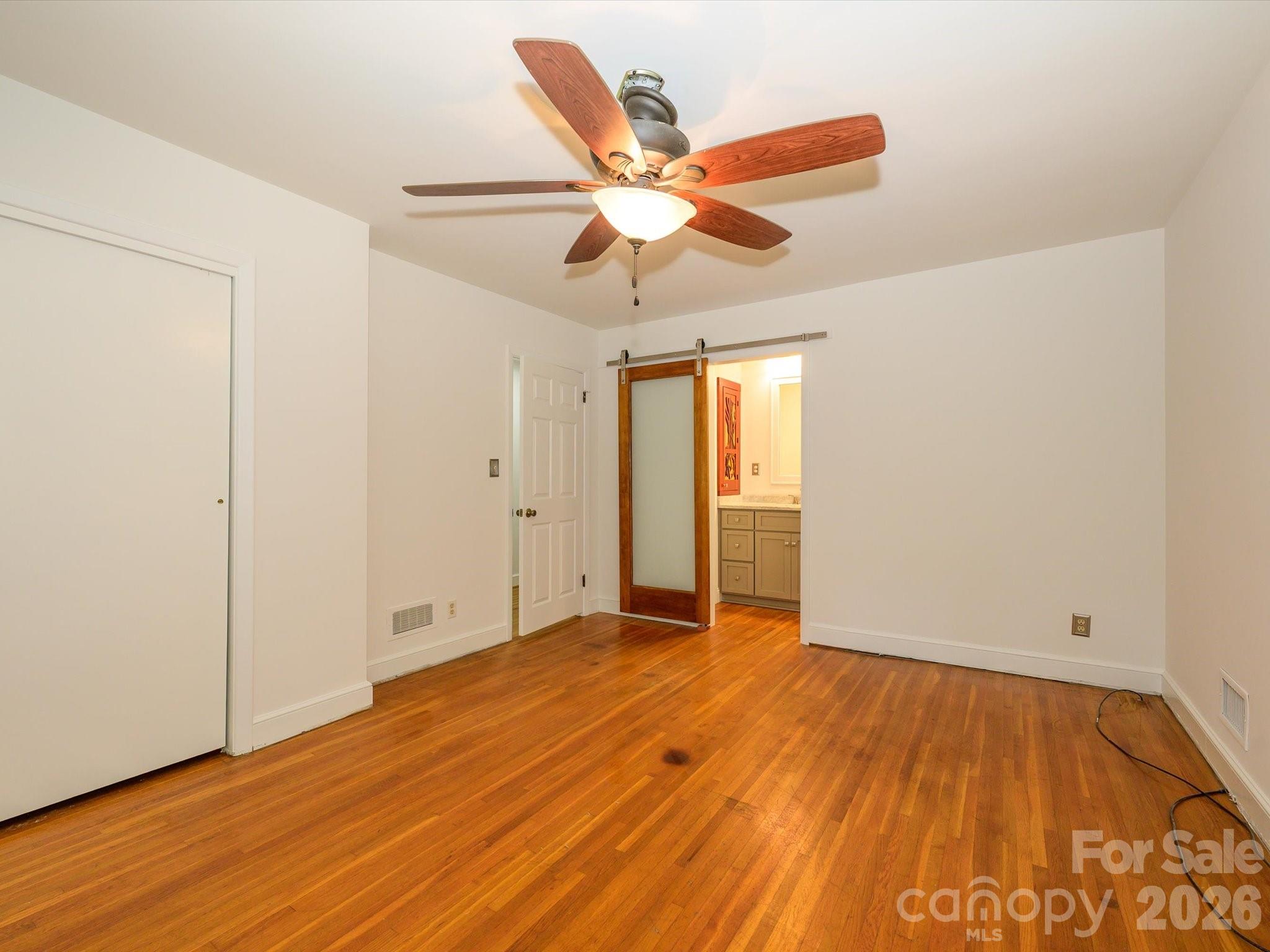 688 Grandview Drive Property Photo 20