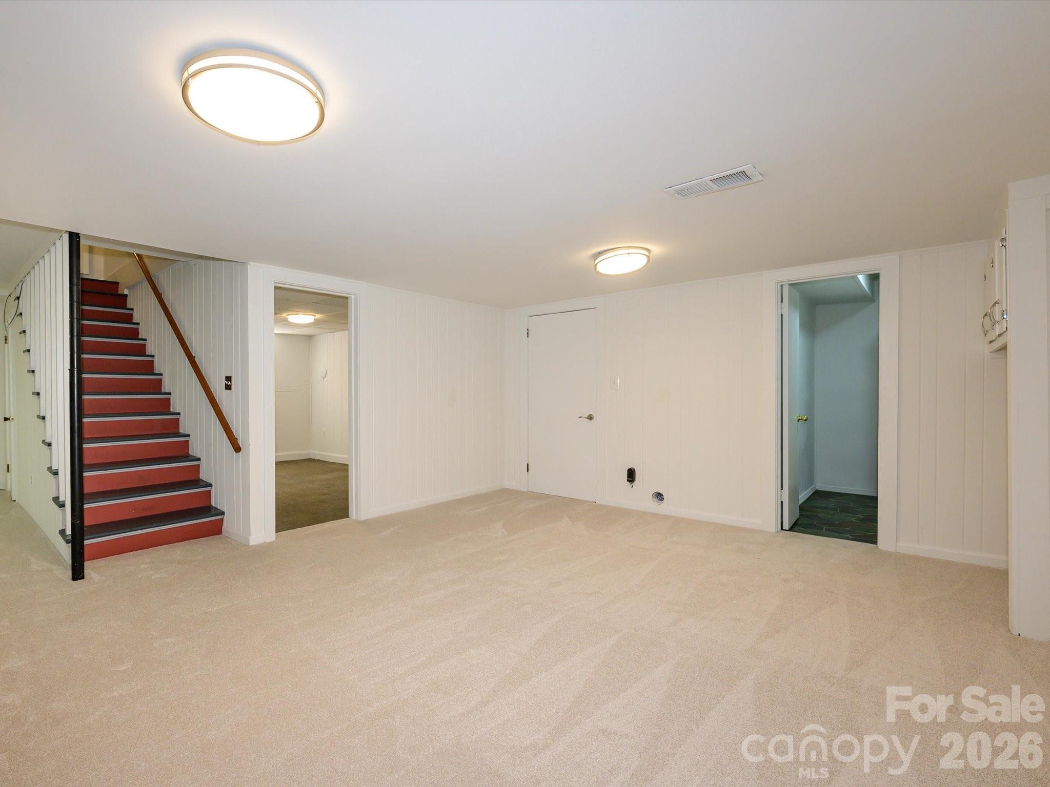 688 Grandview Drive Property Photo 26