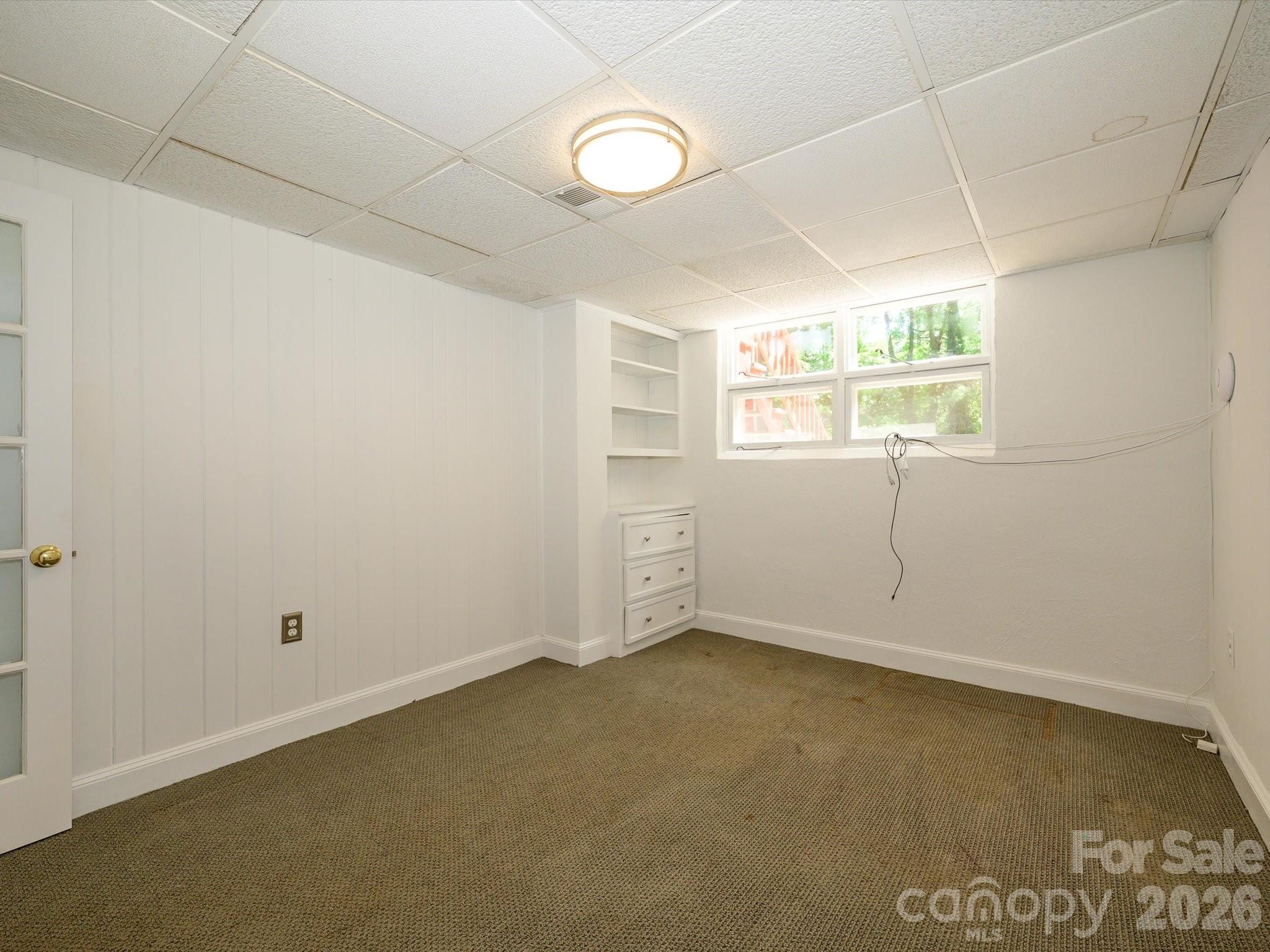 688 Grandview Drive Property Photo 28