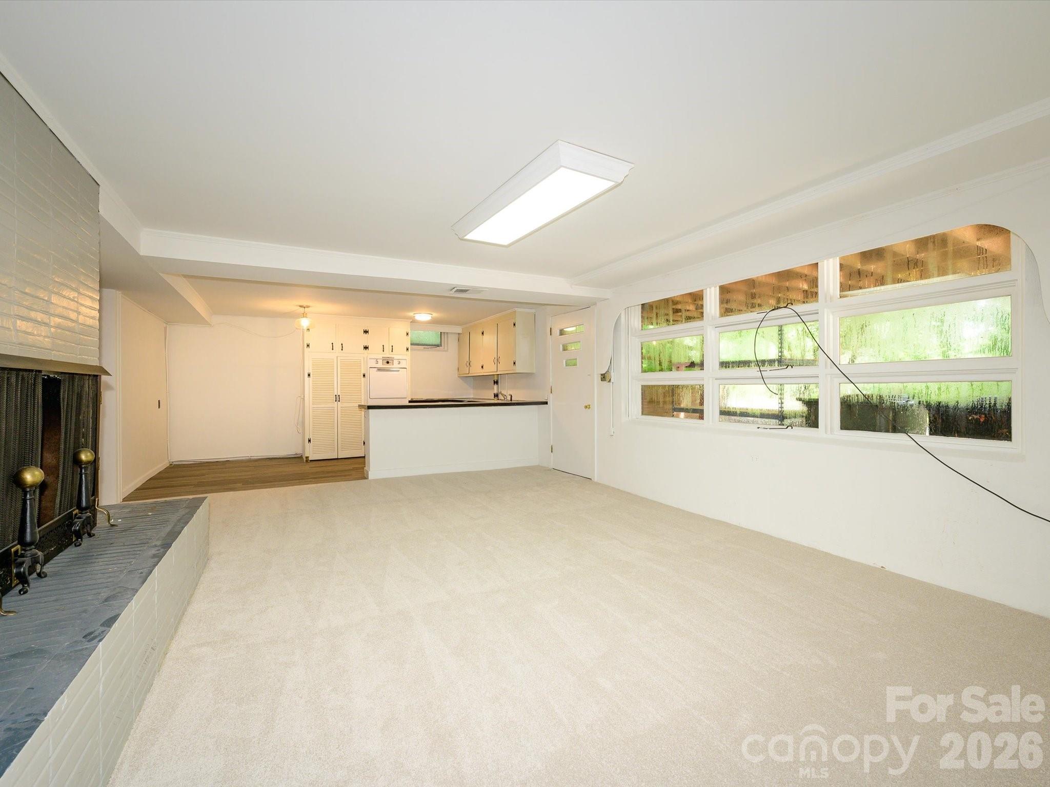 688 Grandview Drive Property Photo 29