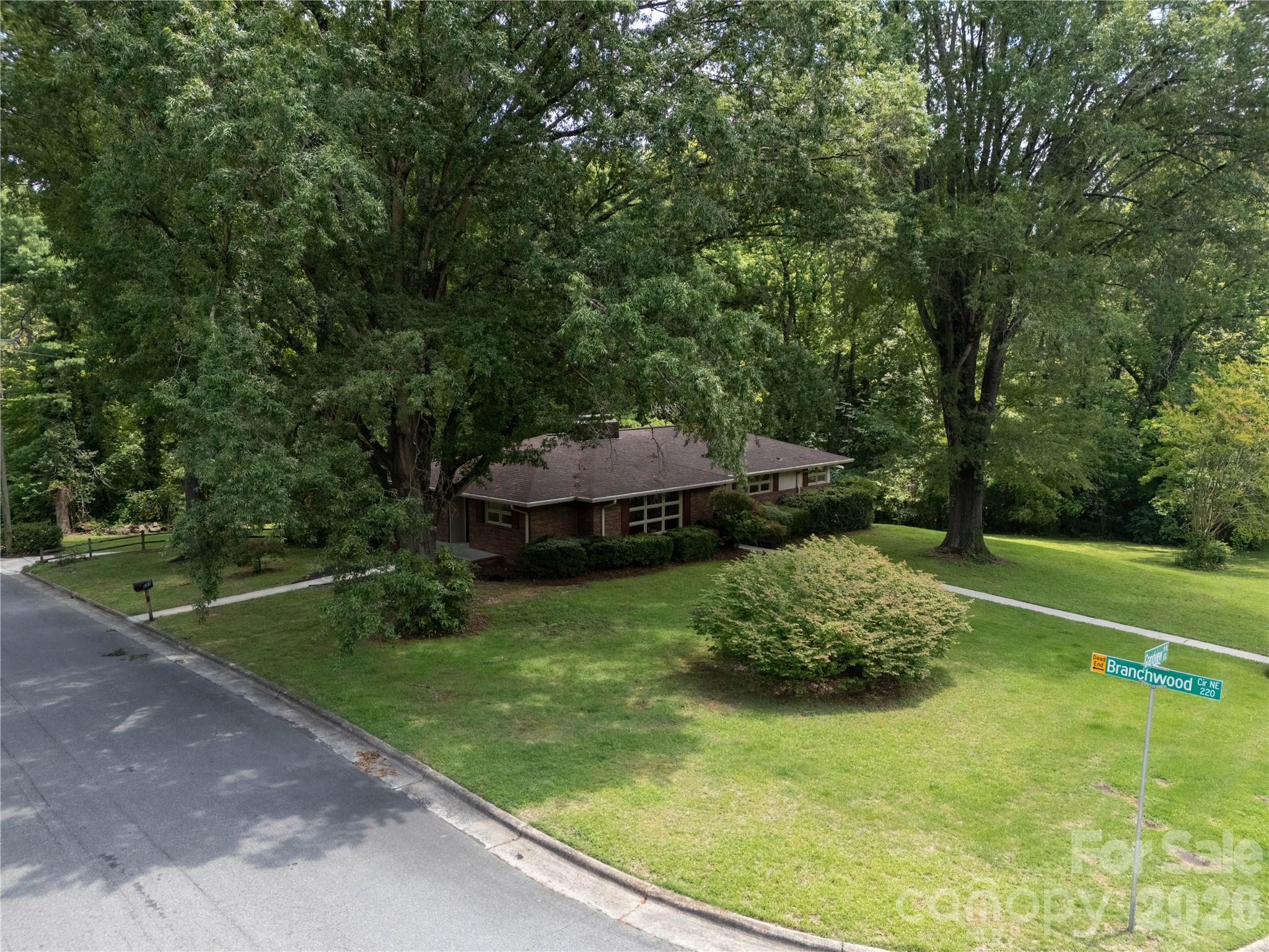688 Grandview Drive Property Photo 43