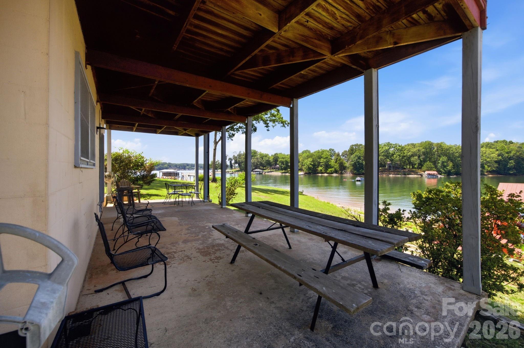 178 Penicillin Point Property Photo 42