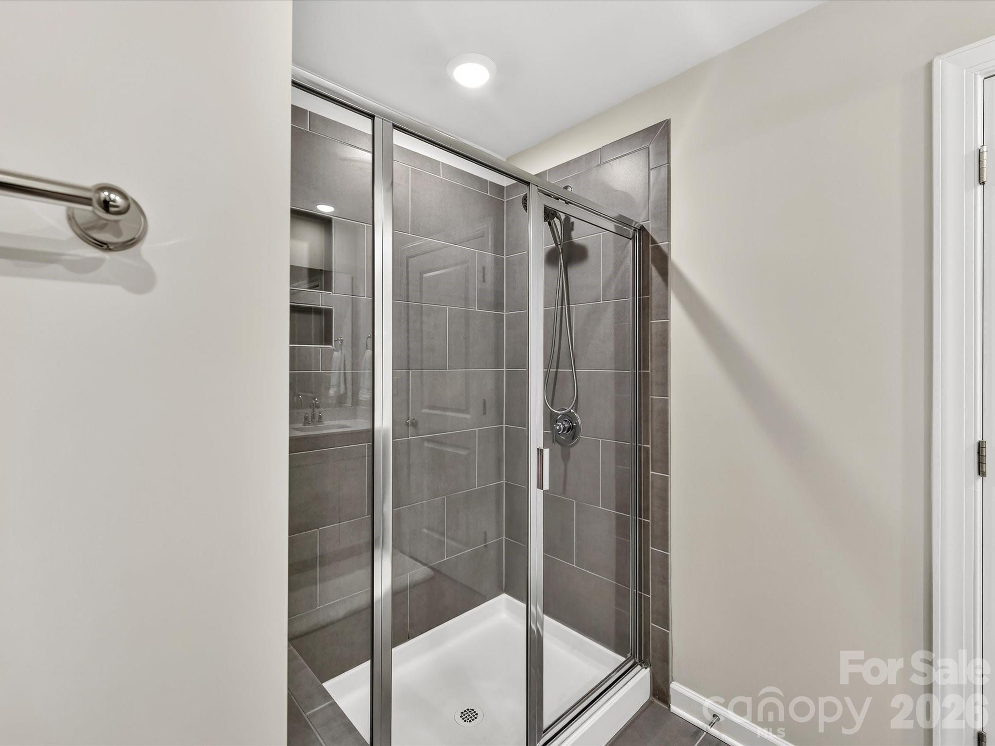 4552 Millennium Avenue Property Photo 29
