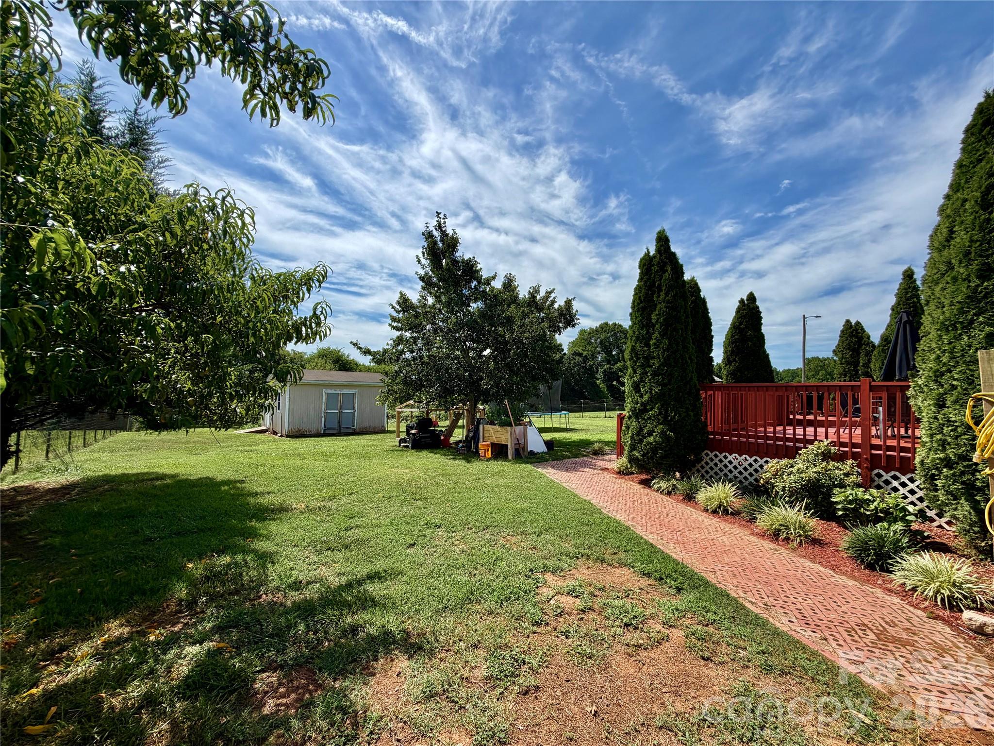 1104 Spring Meadow Drive Property Photo 7