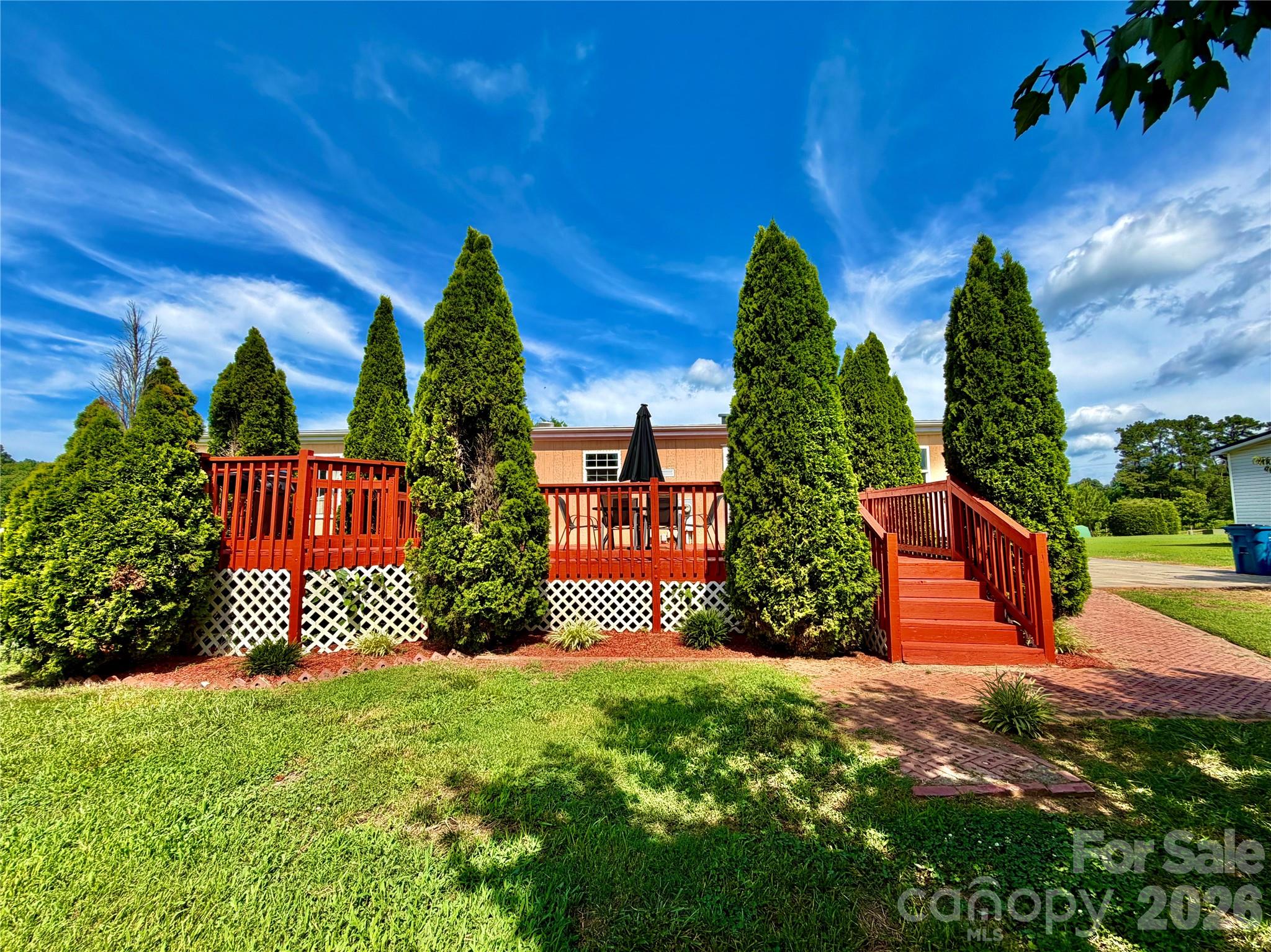 1104 Spring Meadow Drive Property Photo 8