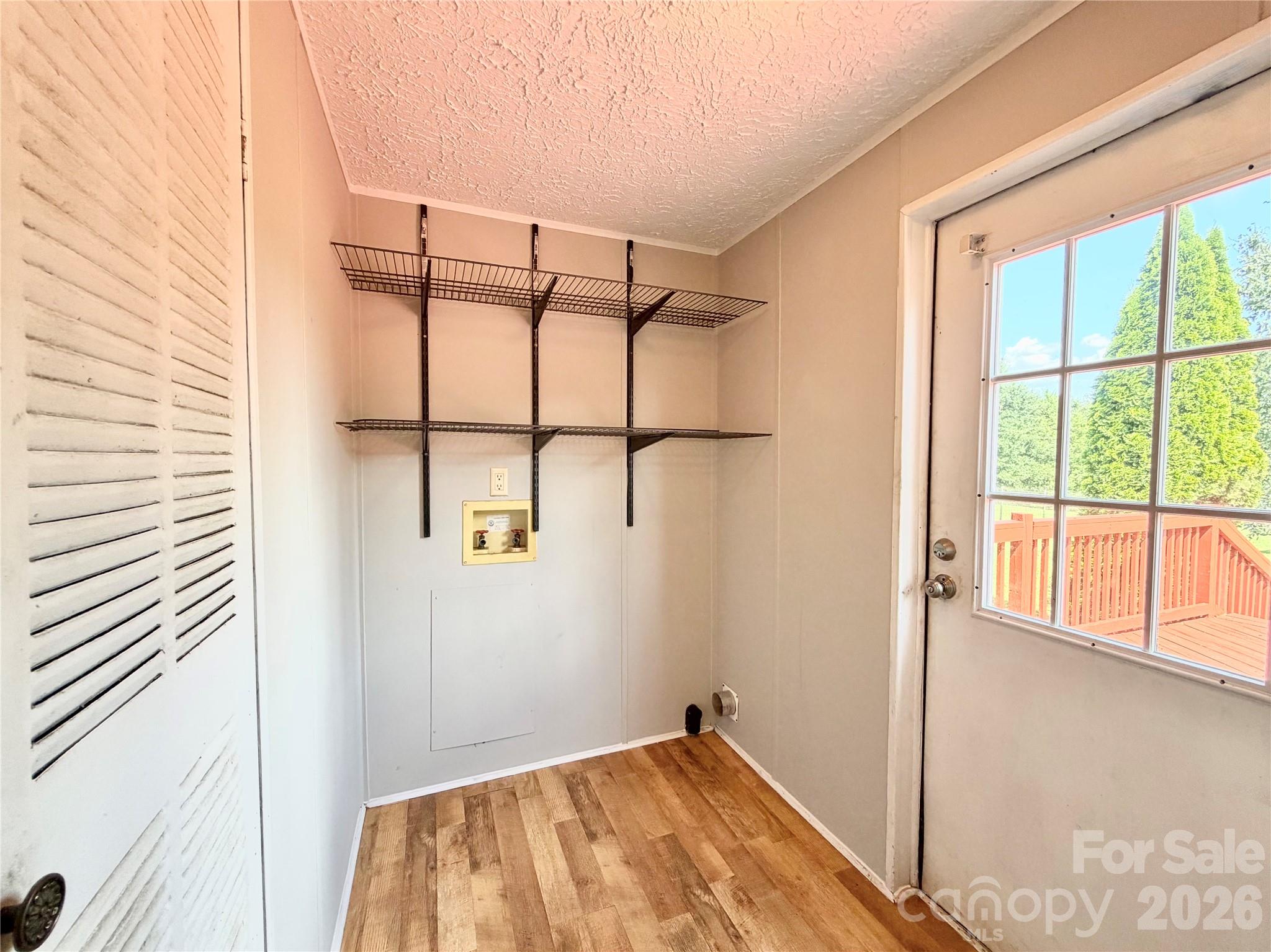 1104 Spring Meadow Drive Property Photo 22