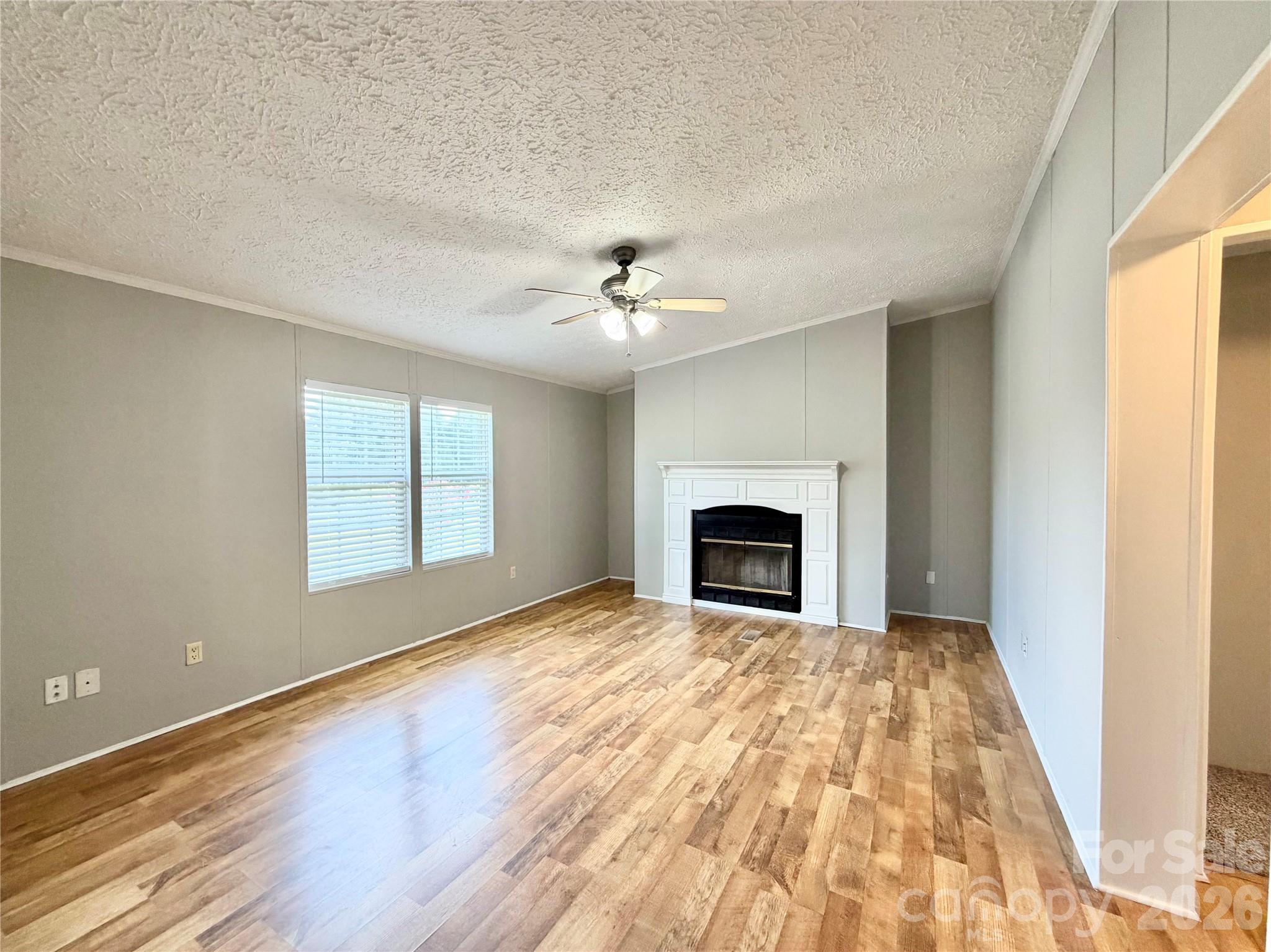 1104 Spring Meadow Drive Property Photo 23