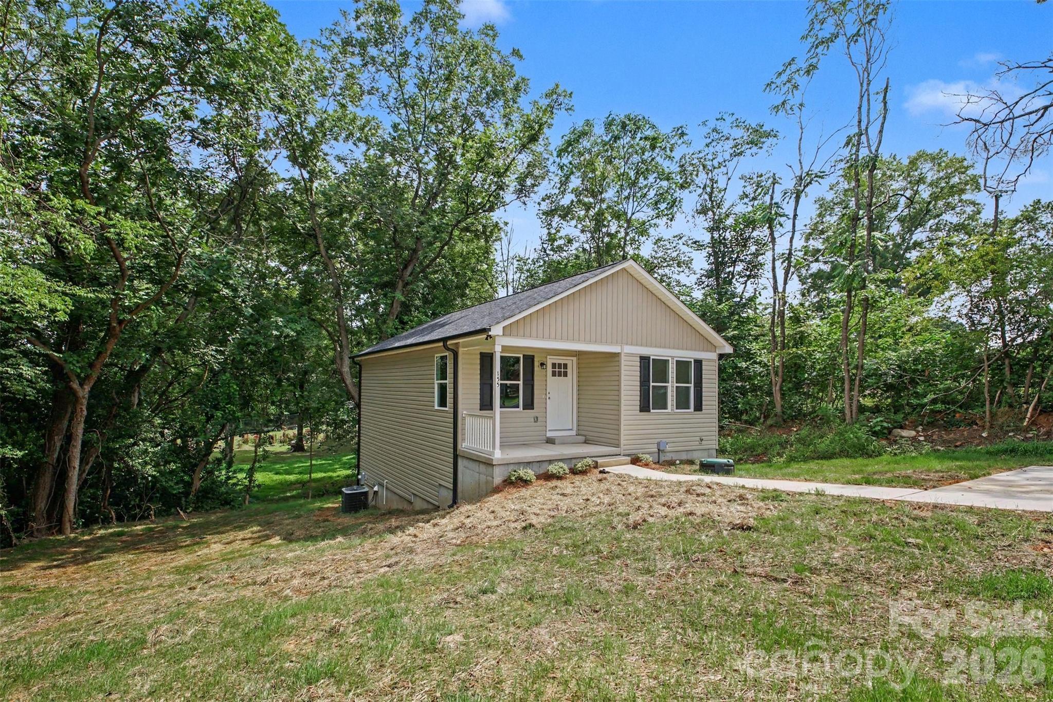 155 Corban Avenue Property Photo 3