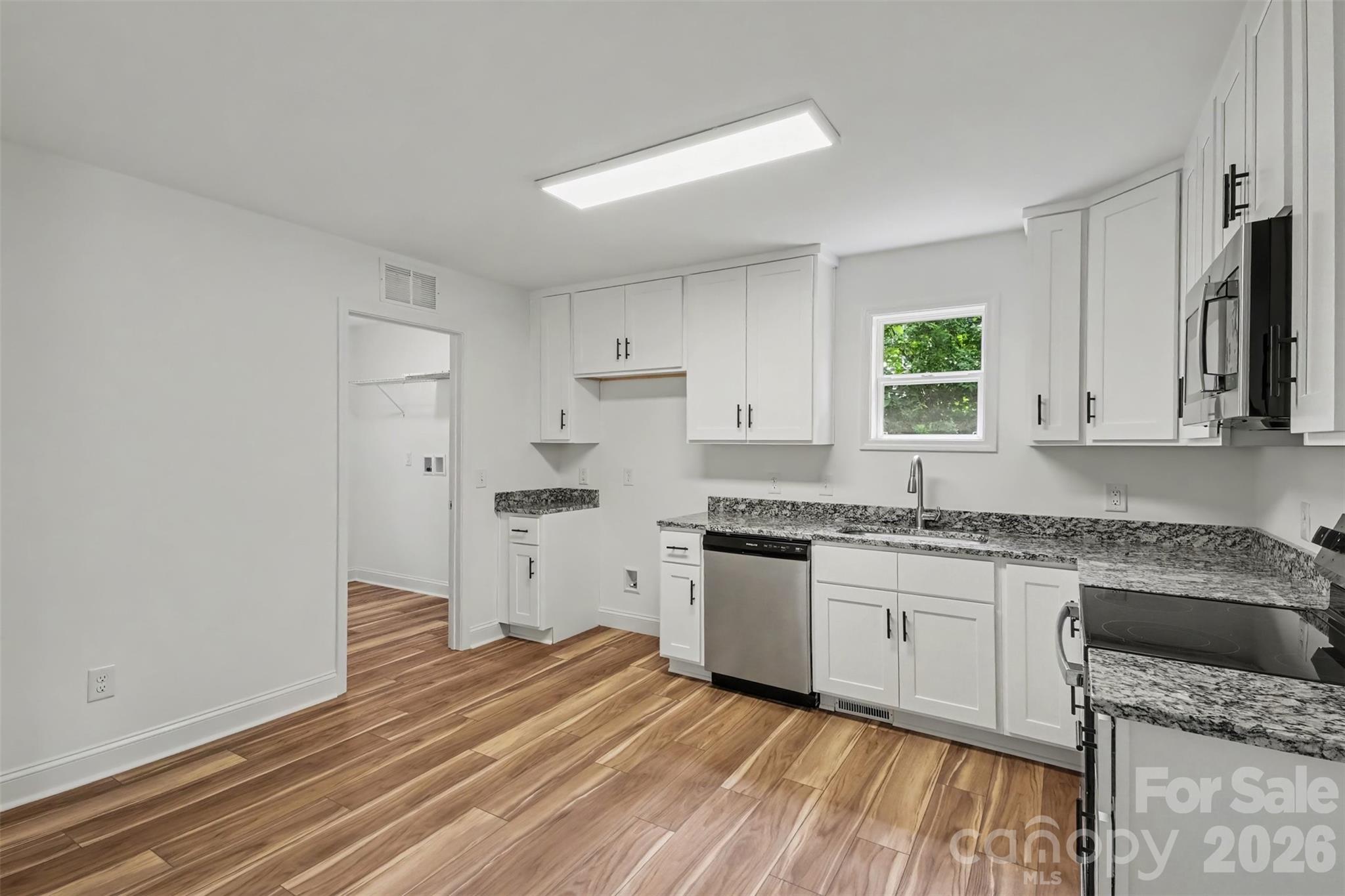 155 Corban Avenue Property Photo 10