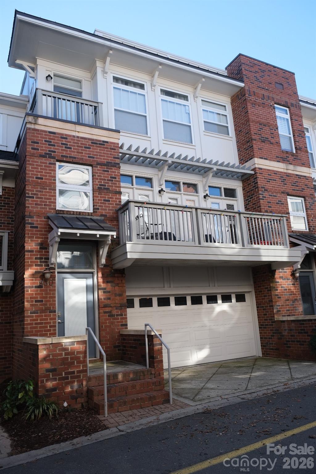 930 Gracie Way Property Photo 1