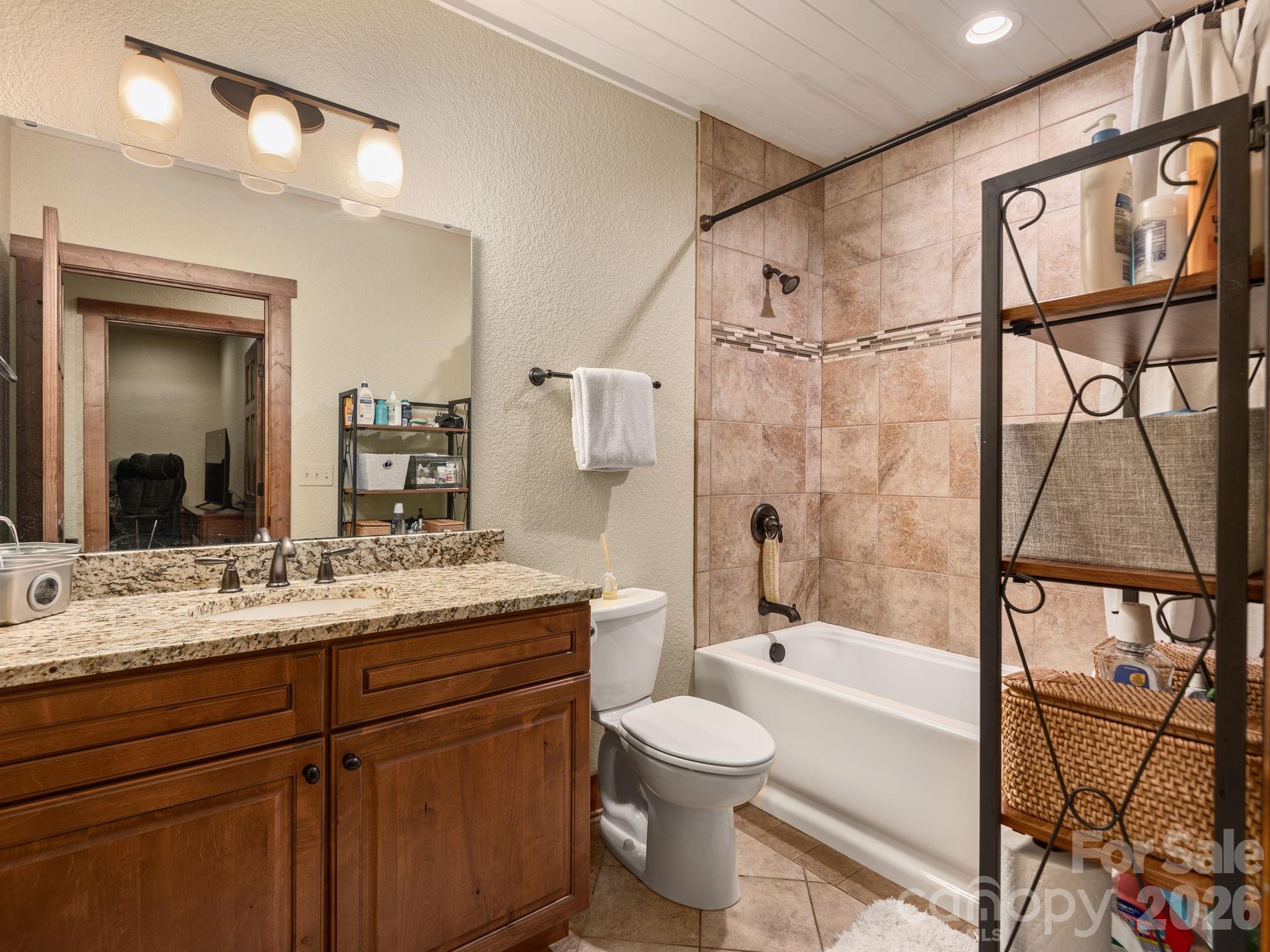 352 Celo Cove Drive 18 Property Photo 27