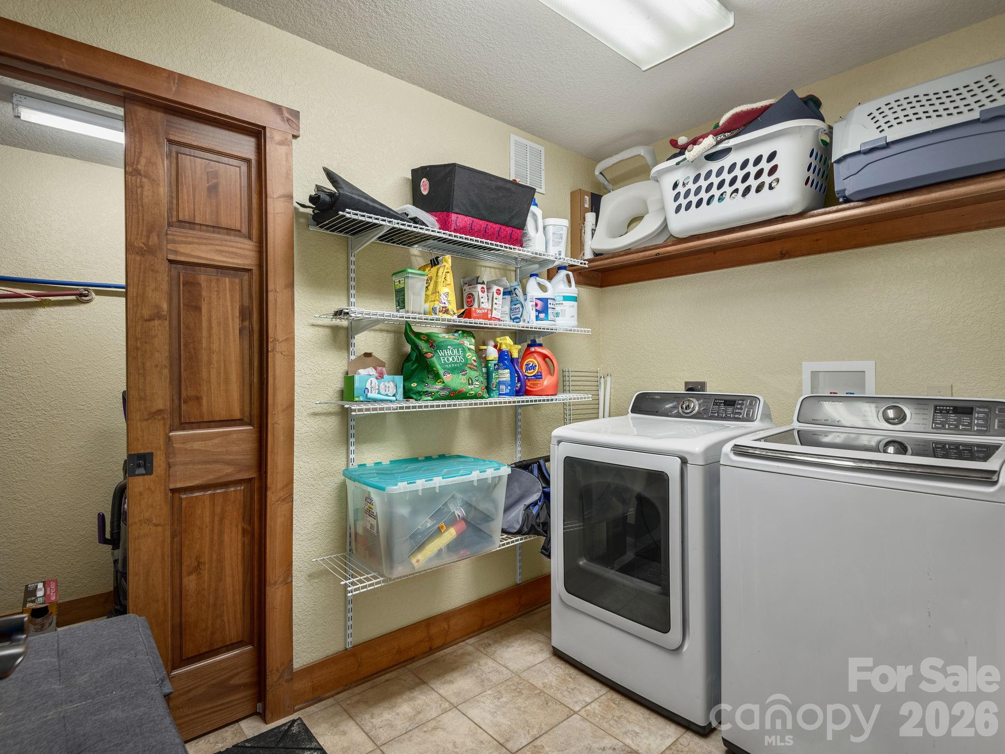 352 Celo Cove Drive 18 Property Photo 29
