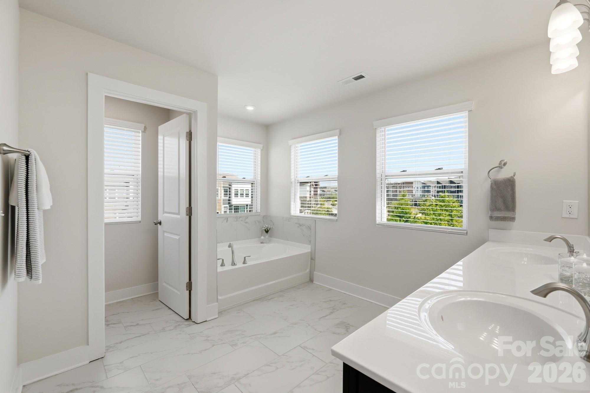 2745 Ensemble Court Property Photo 24