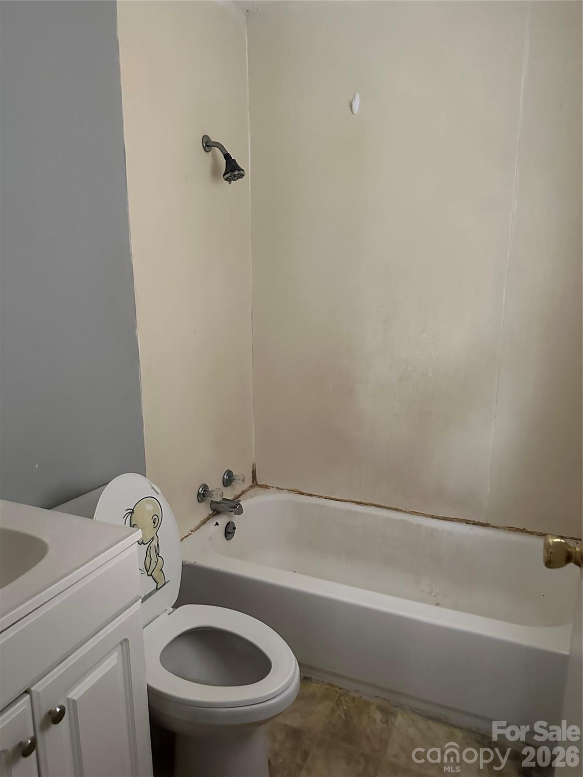 705 N Logan Street Property Photo 3