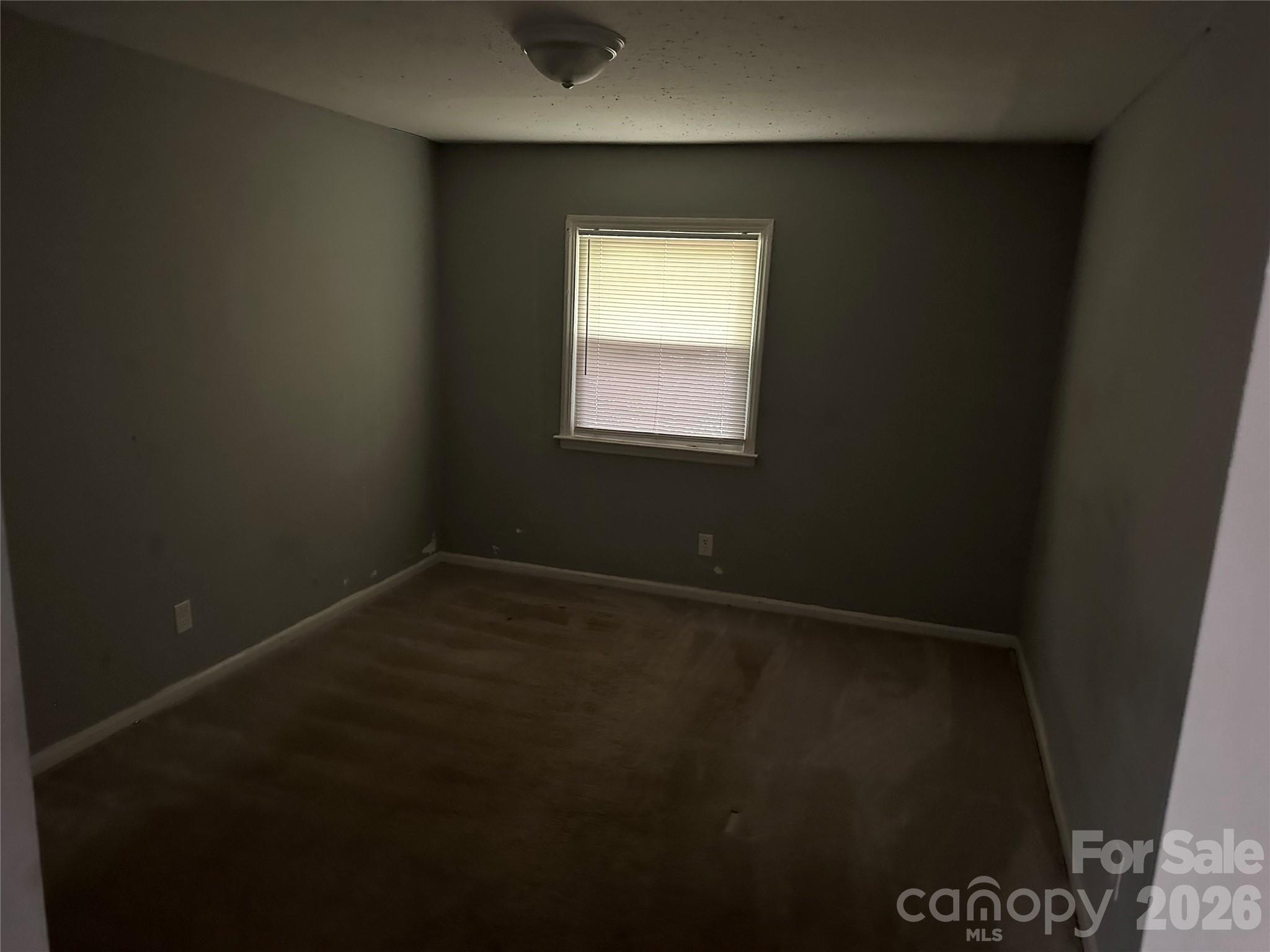 705 N Logan Street Property Photo 6