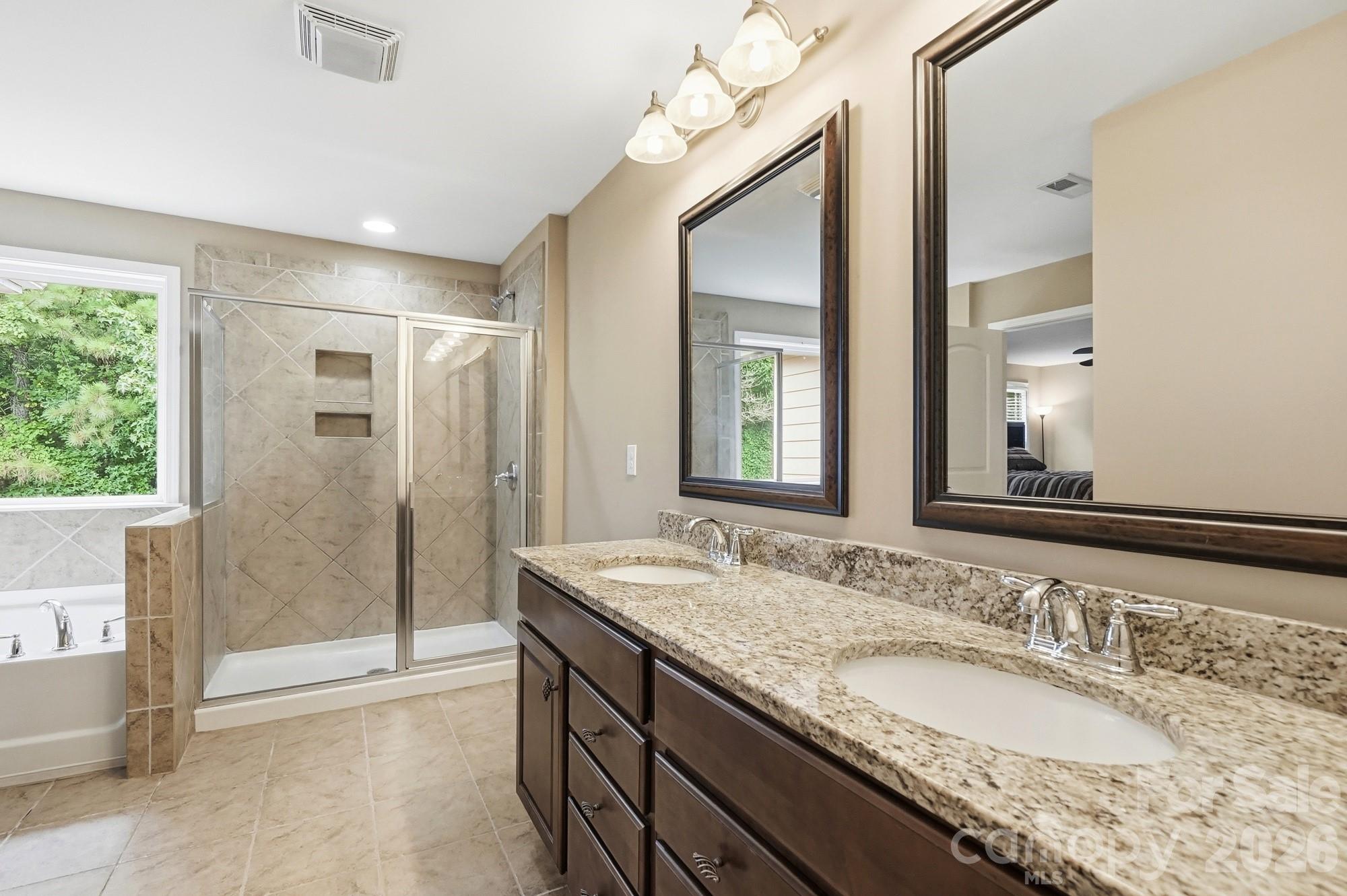 2157 Bluebell Way Property Photo 13