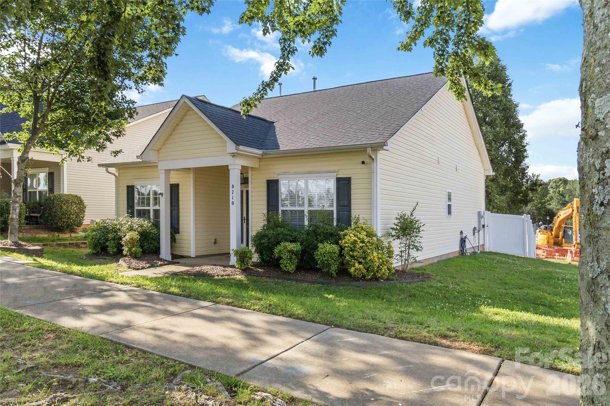 8710 Arrowhead Place Lane Property Photo 2