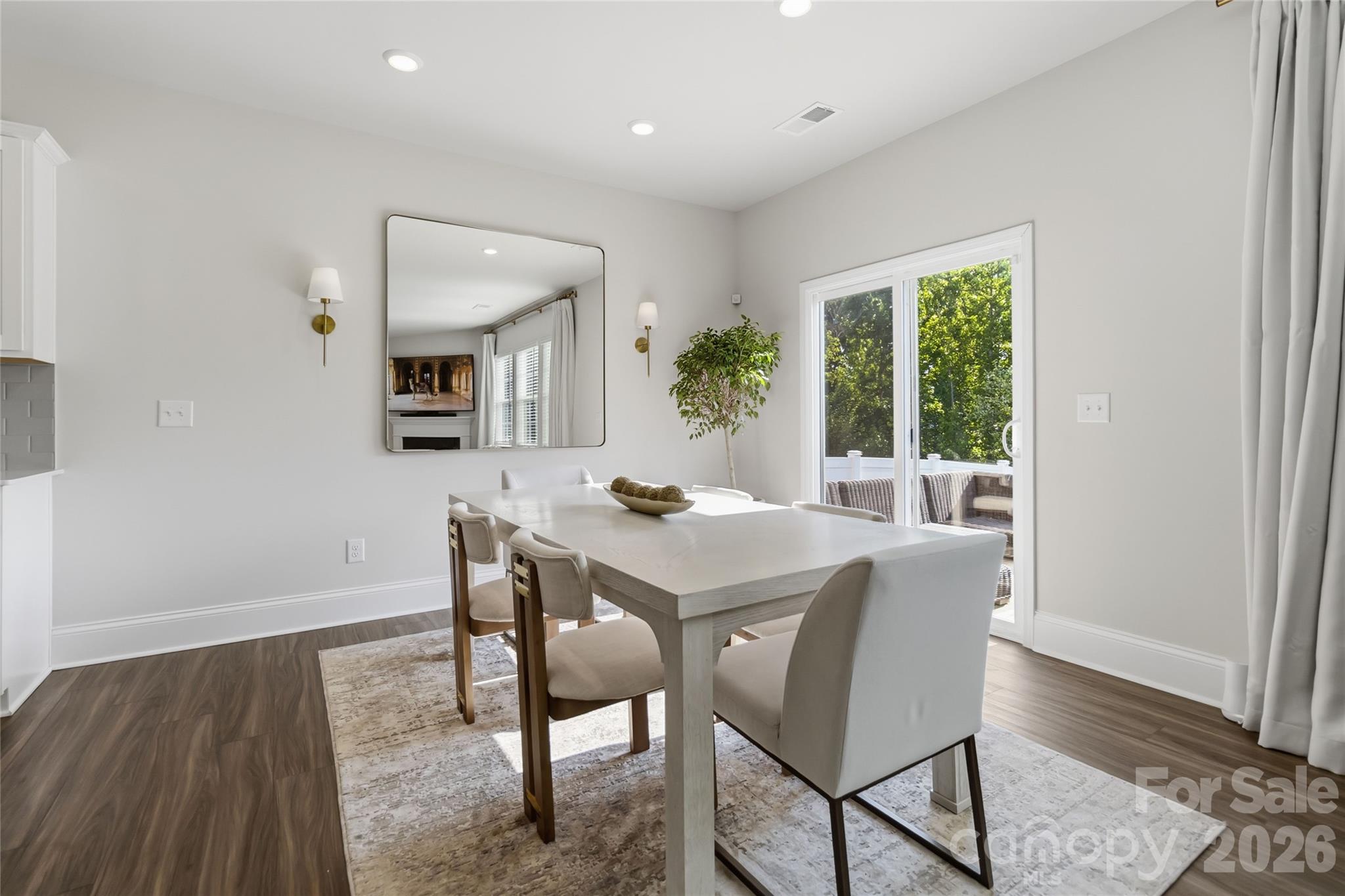 5639 Soft Shell Drive Property Photo 12