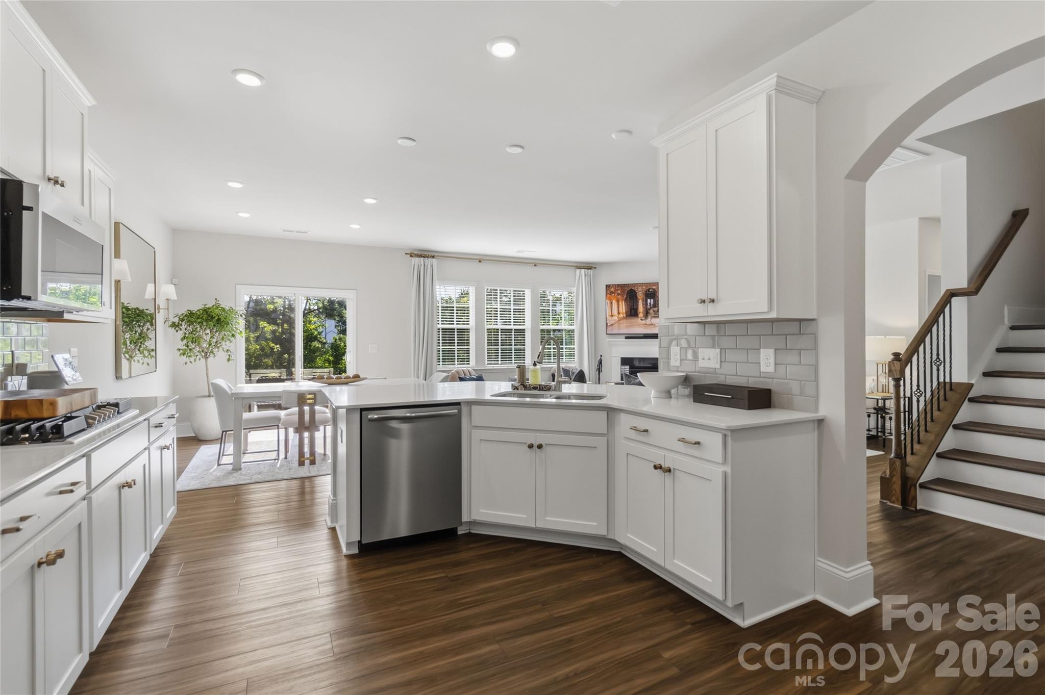 5639 Soft Shell Drive Property Photo 15