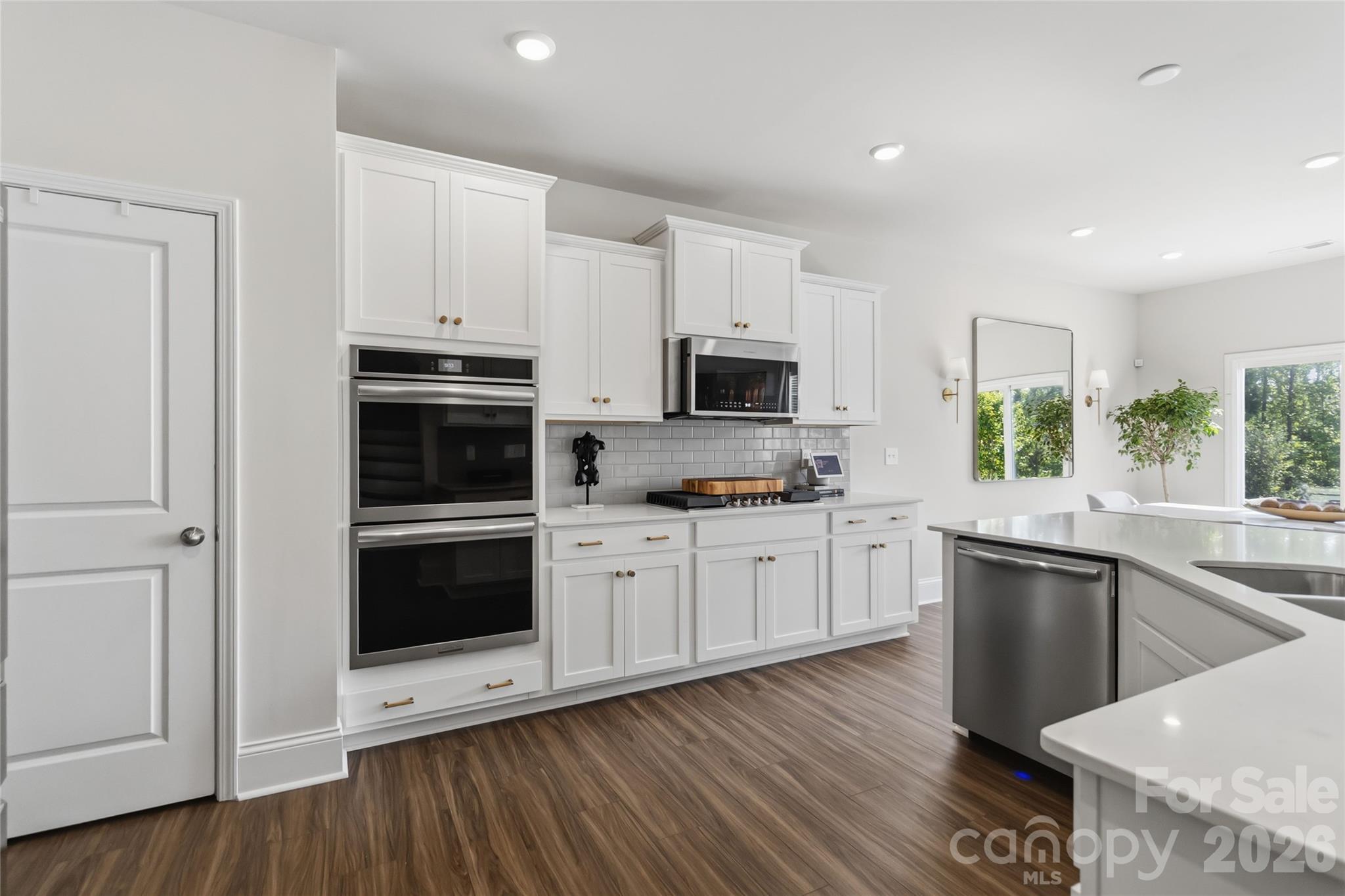 5639 Soft Shell Drive Property Photo 16