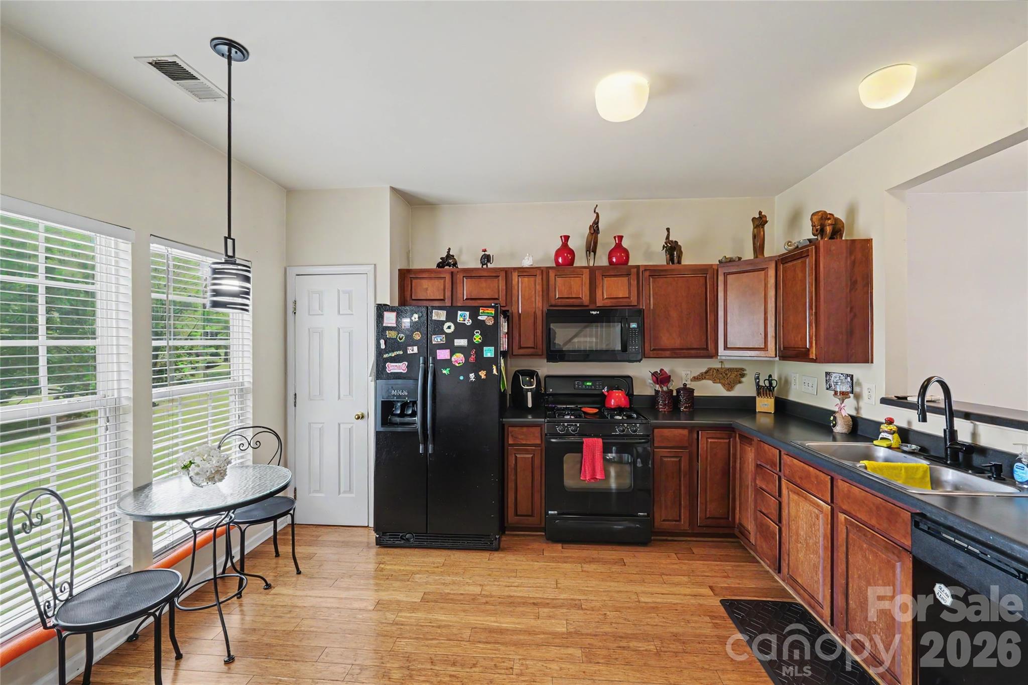 10221 Garrett Grigg Road Property Photo 10