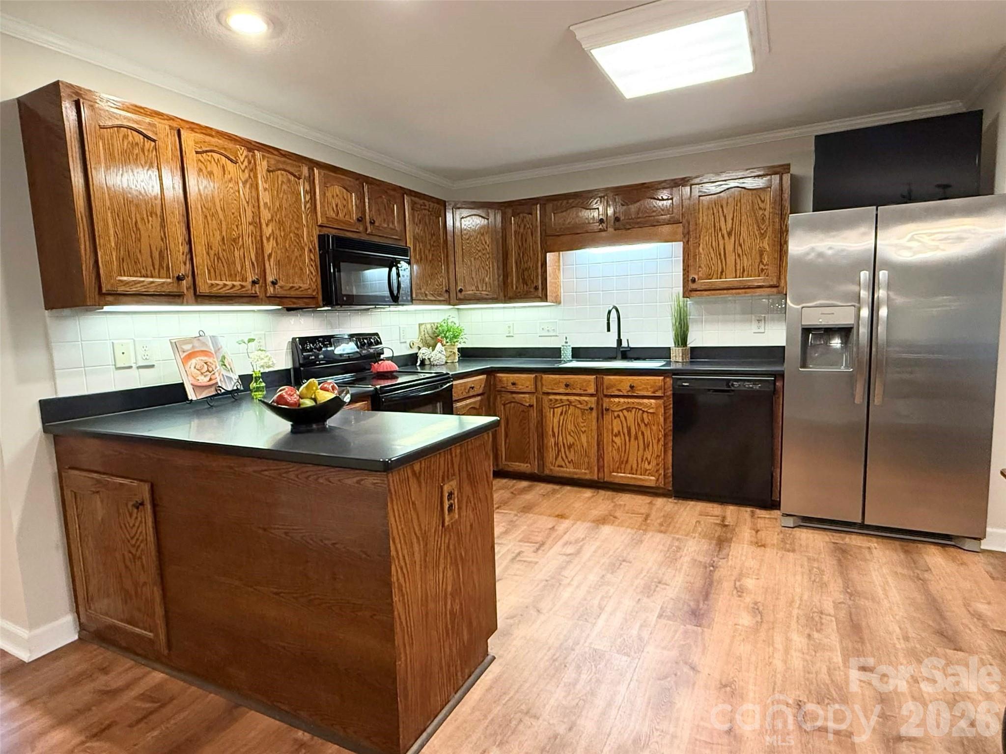 2013 Silvertip Court Property Photo 5
