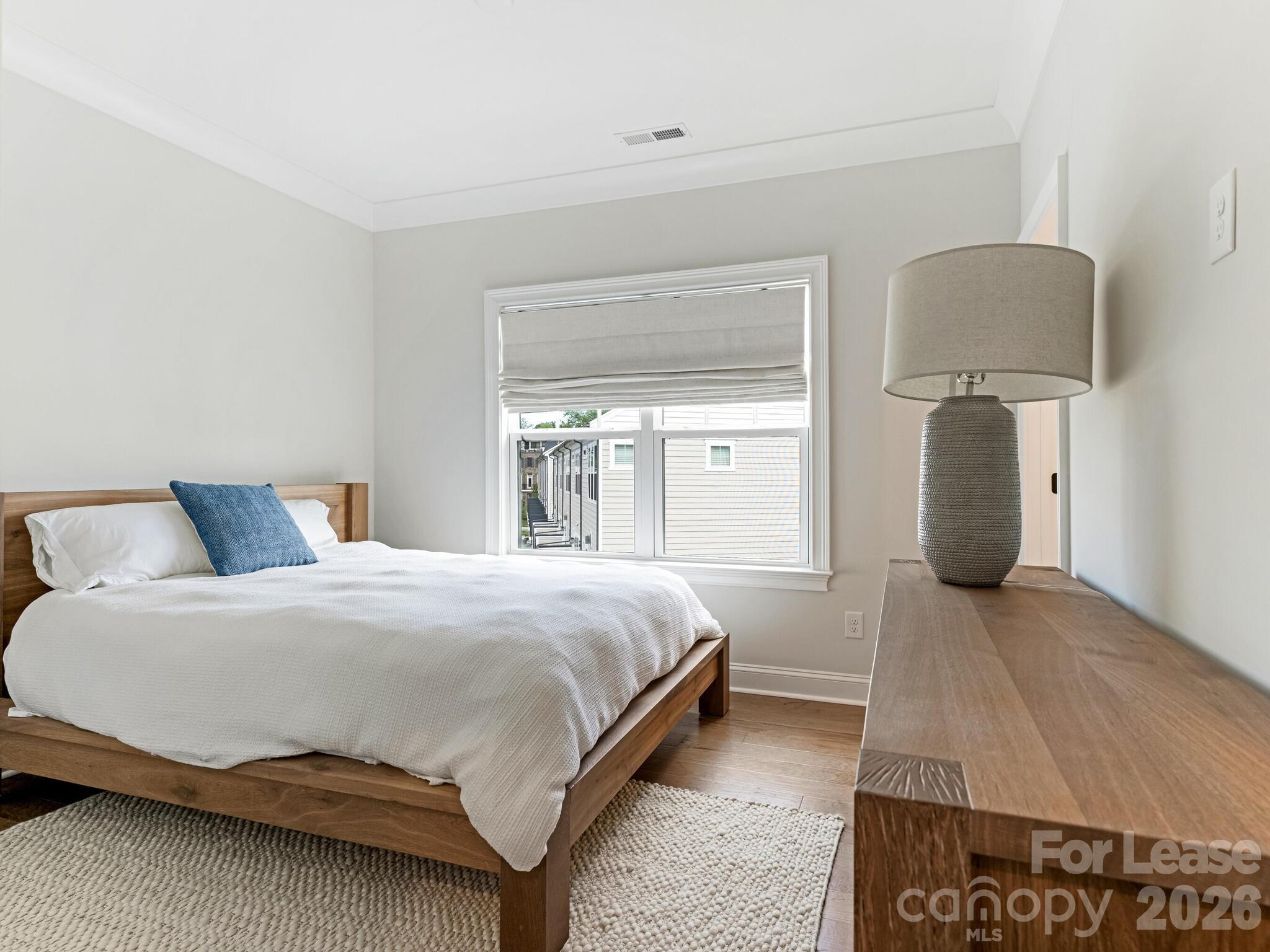 2555 Deacon Avenue Property Photo 22