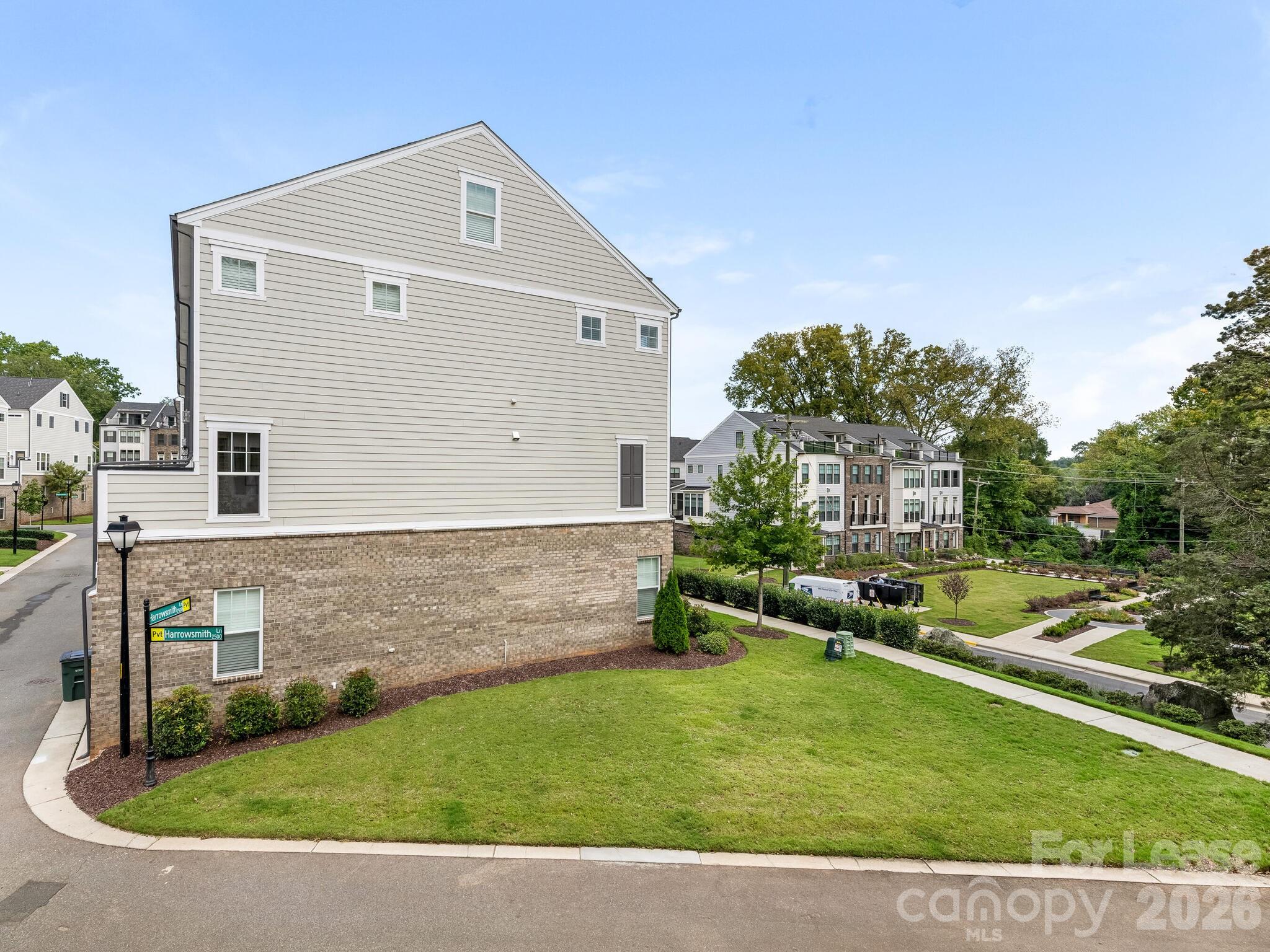 2555 Deacon Avenue Property Photo 31