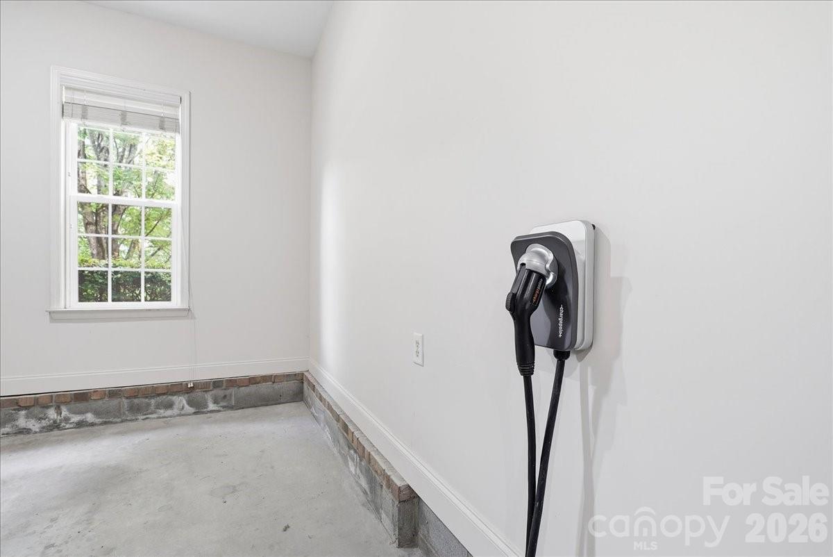6055 Latta Springs Circle Property Photo 33