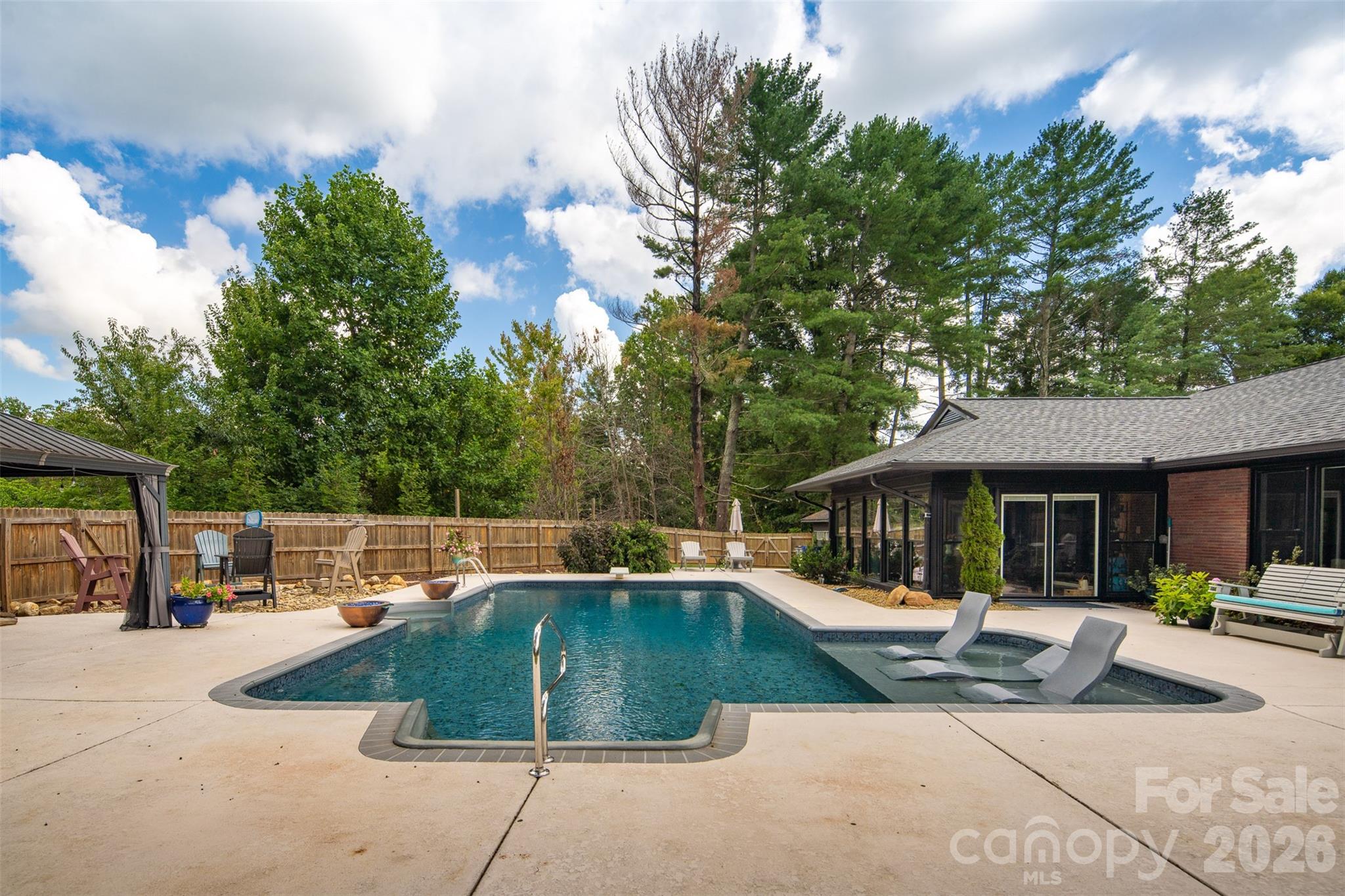 167 Maehill Place Property Photo 8