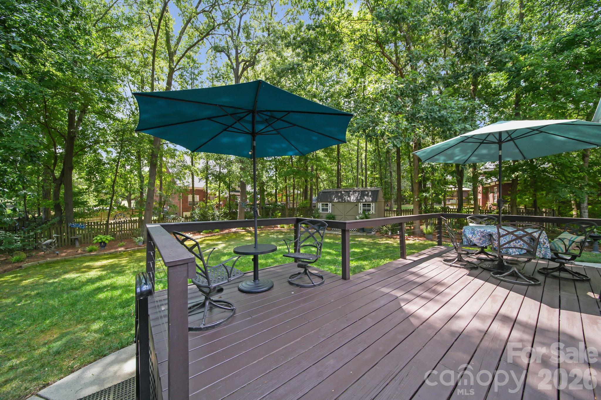 2905 Telefair Lane Property Photo 8