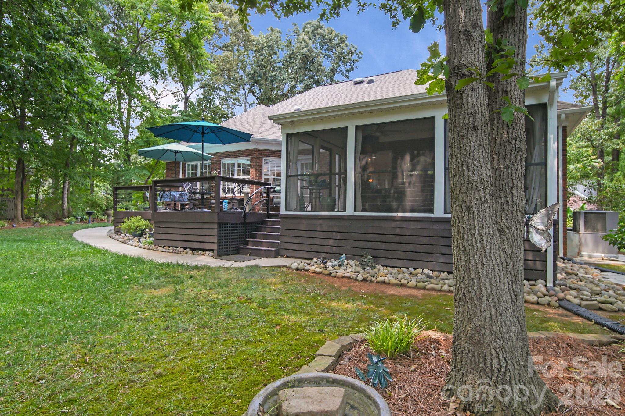 2905 Telefair Lane Property Photo 10