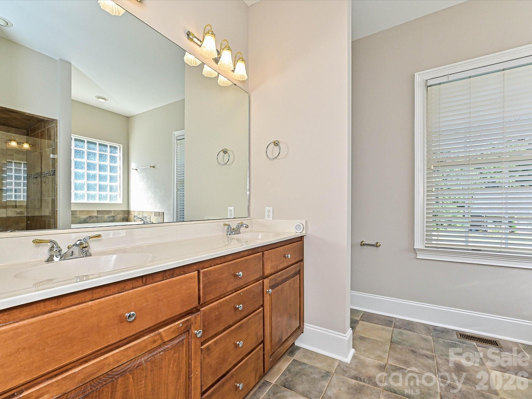 2354 Perry Road Property Photo 21