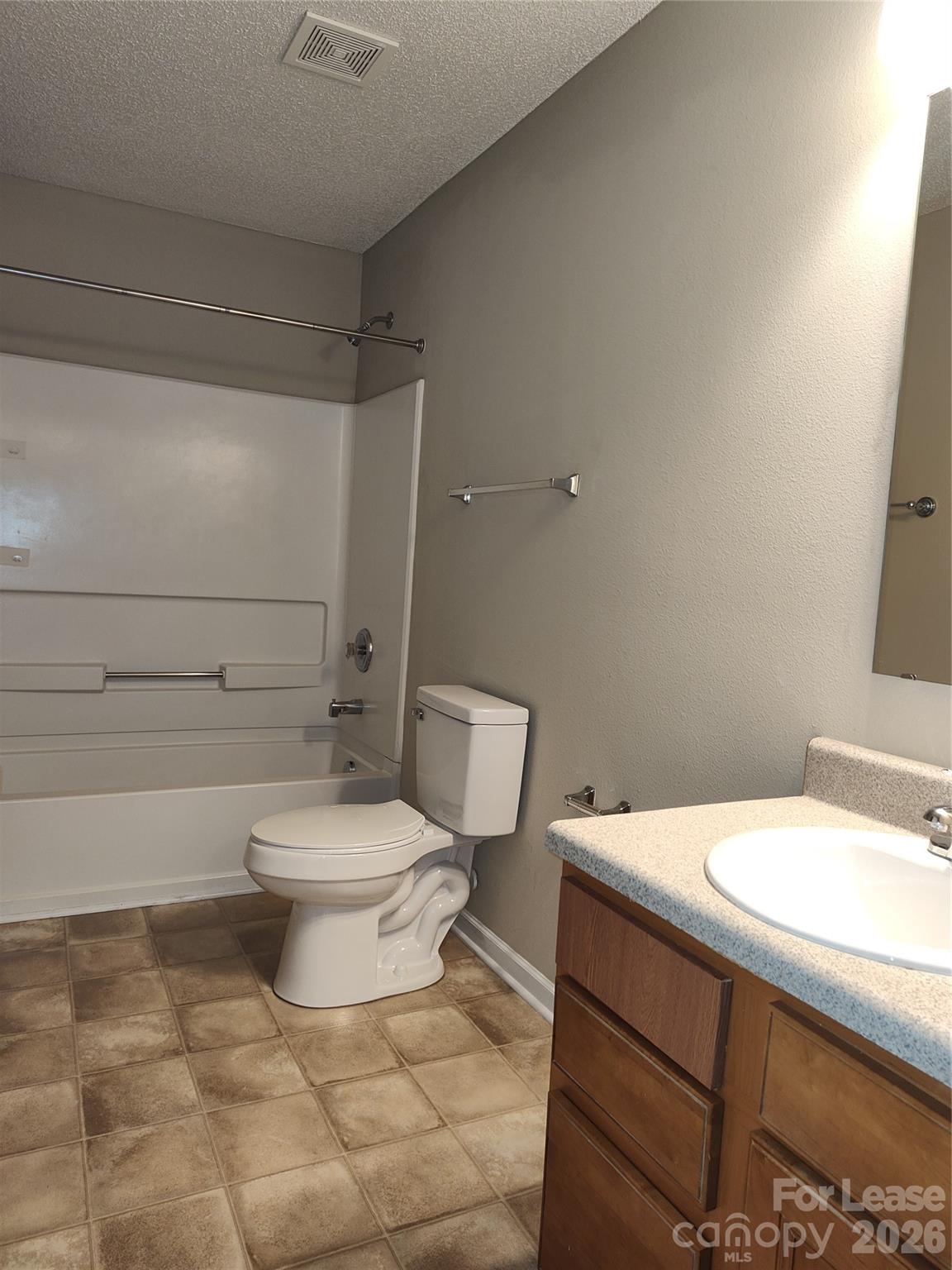 2038 Dunsmore Lane Property Photo 17