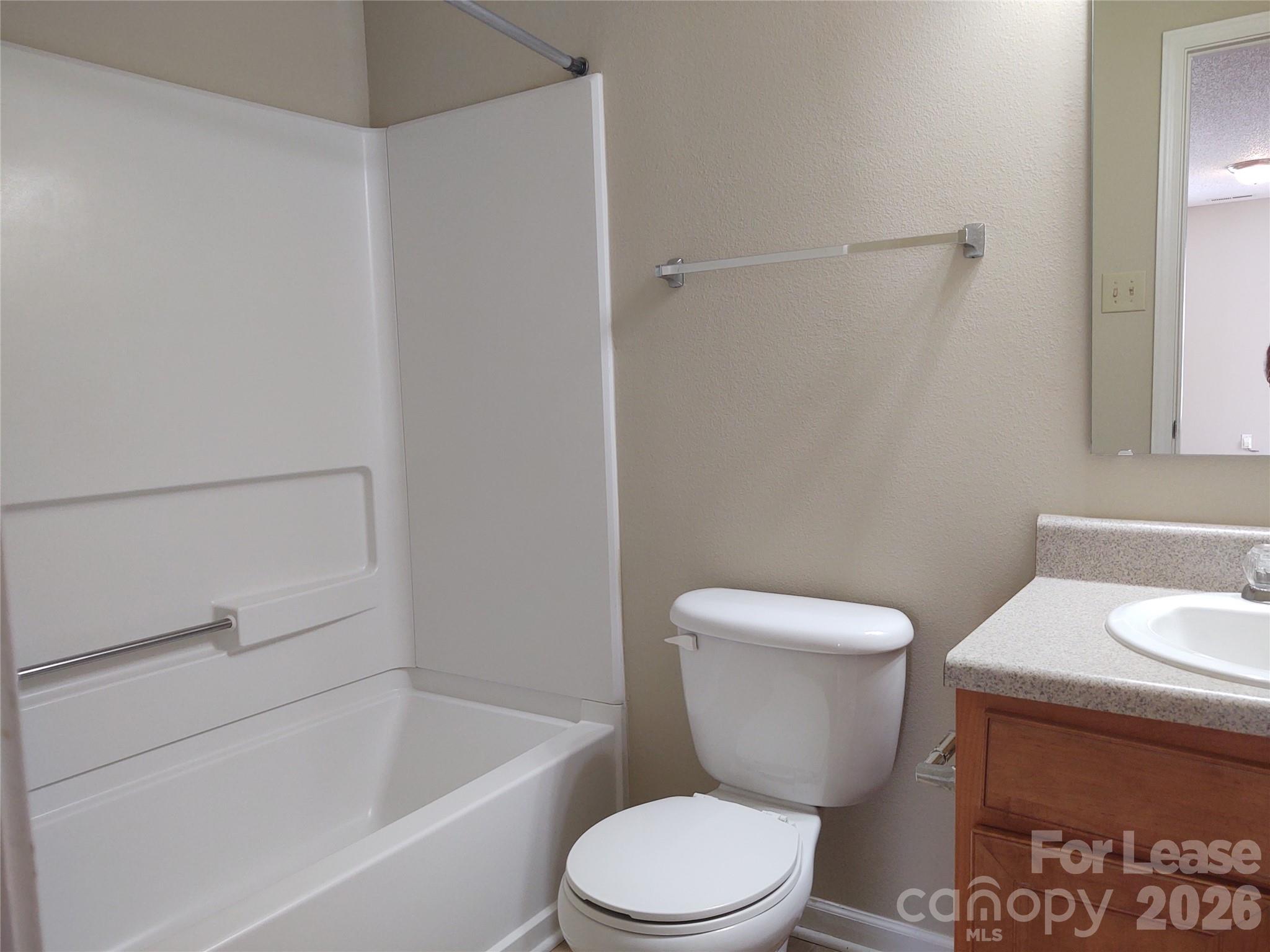 2038 Dunsmore Lane Property Photo 20