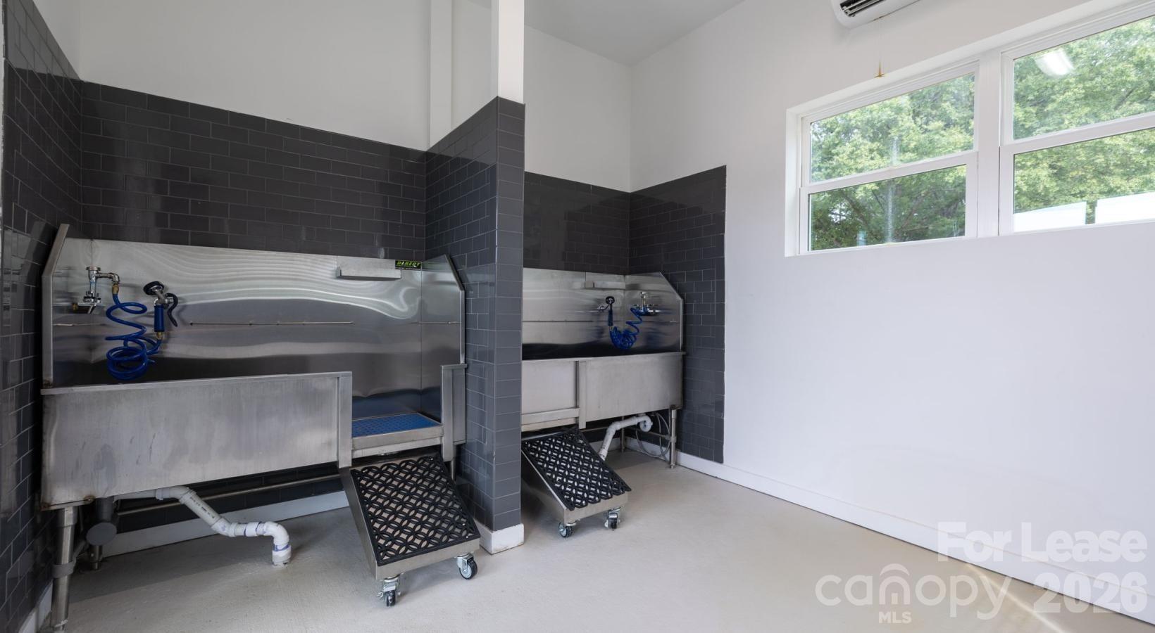 4520 Charlotte Park Drive B2 Property Photo 19