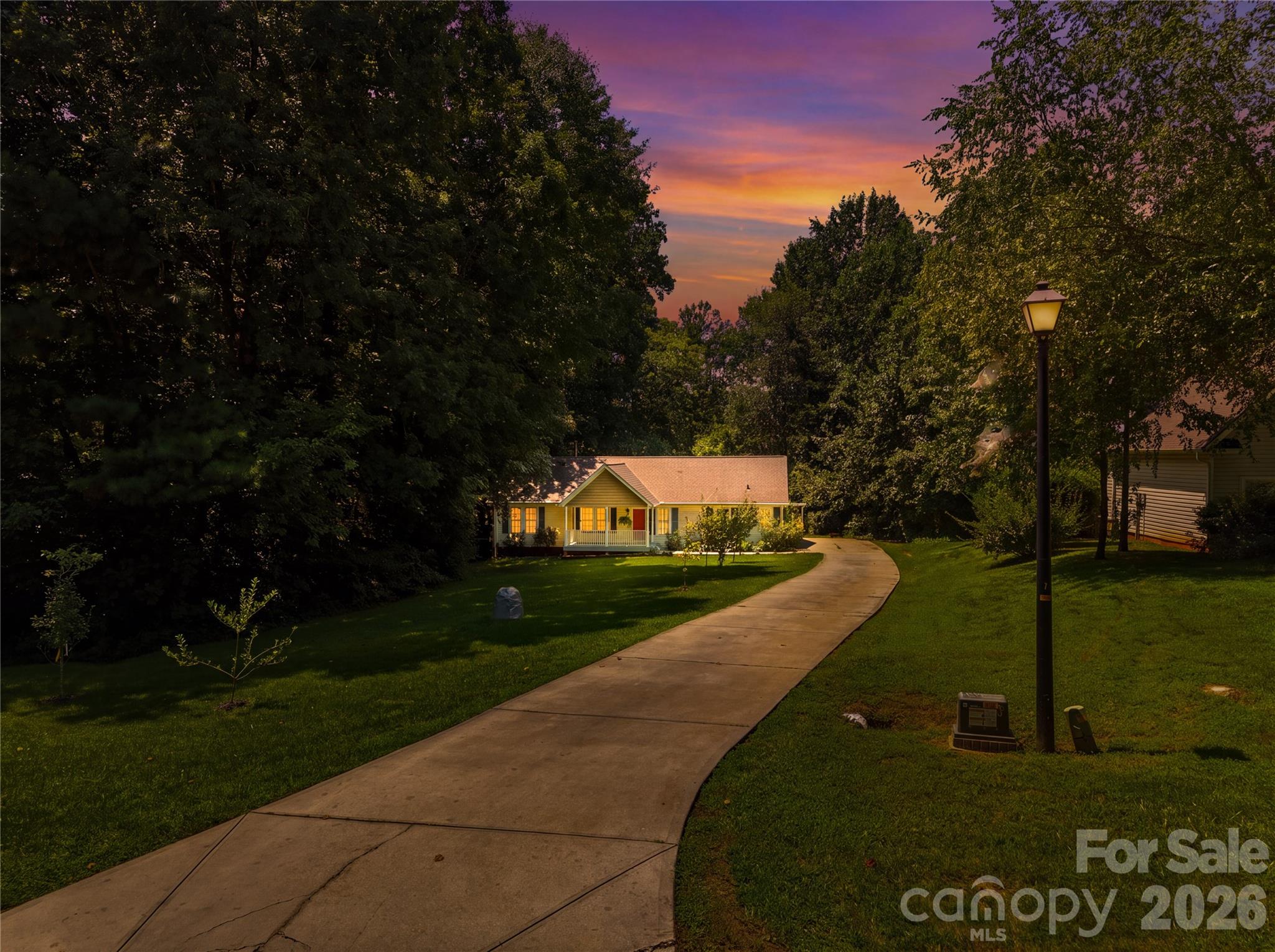 3555 Lake Bluff Drive Property Photo 1