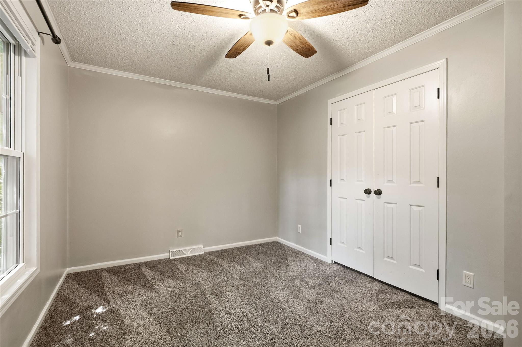 3555 Lake Bluff Drive Property Photo 19