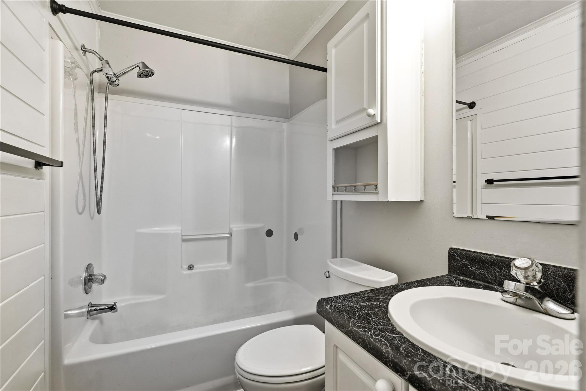 3555 Lake Bluff Drive Property Photo 23