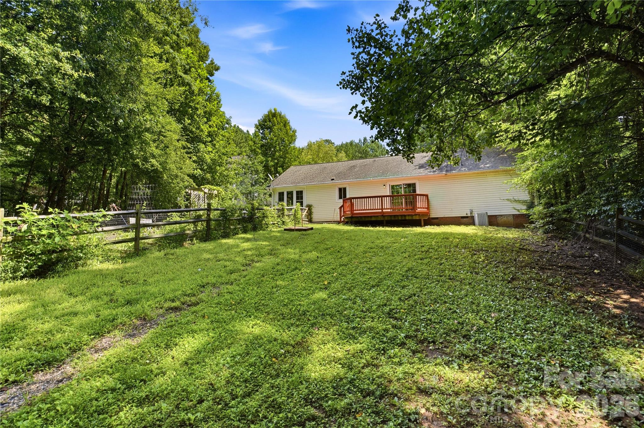 3555 Lake Bluff Drive Property Photo 28