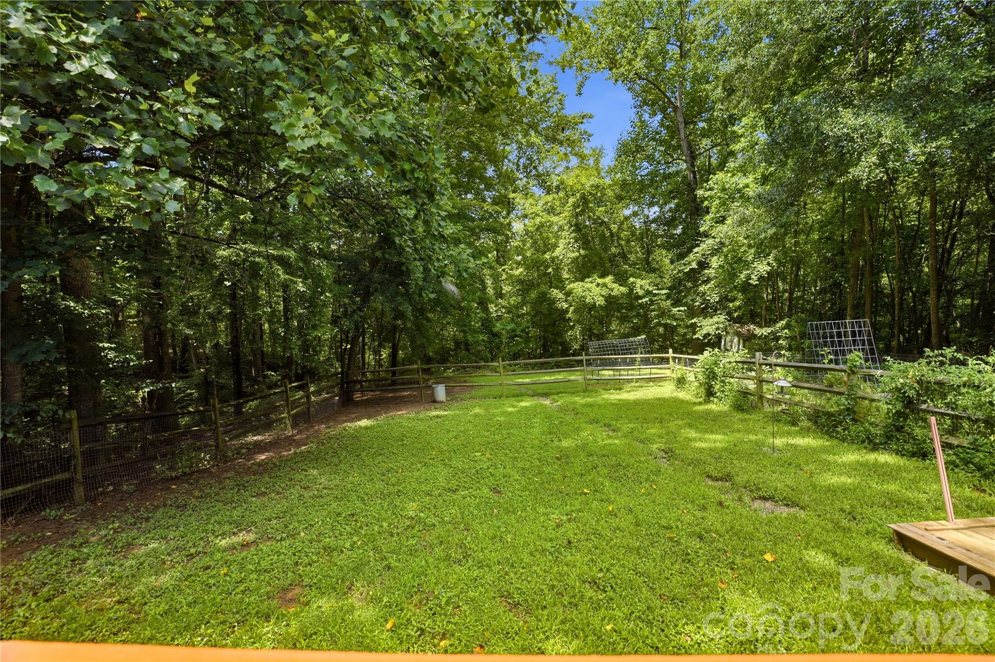 3555 Lake Bluff Drive Property Photo 29