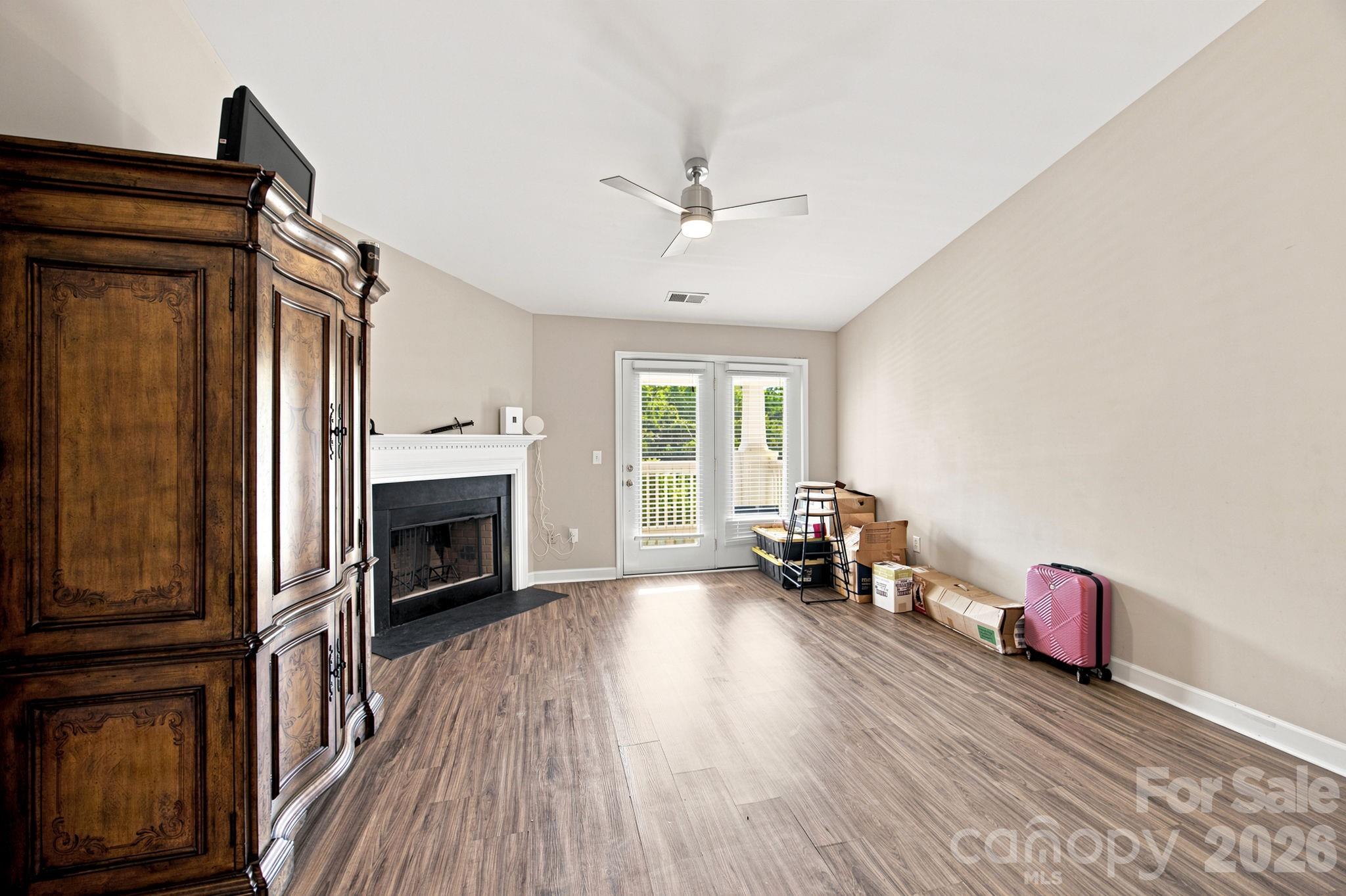 17257 Doe Valley Court Property Photo 4