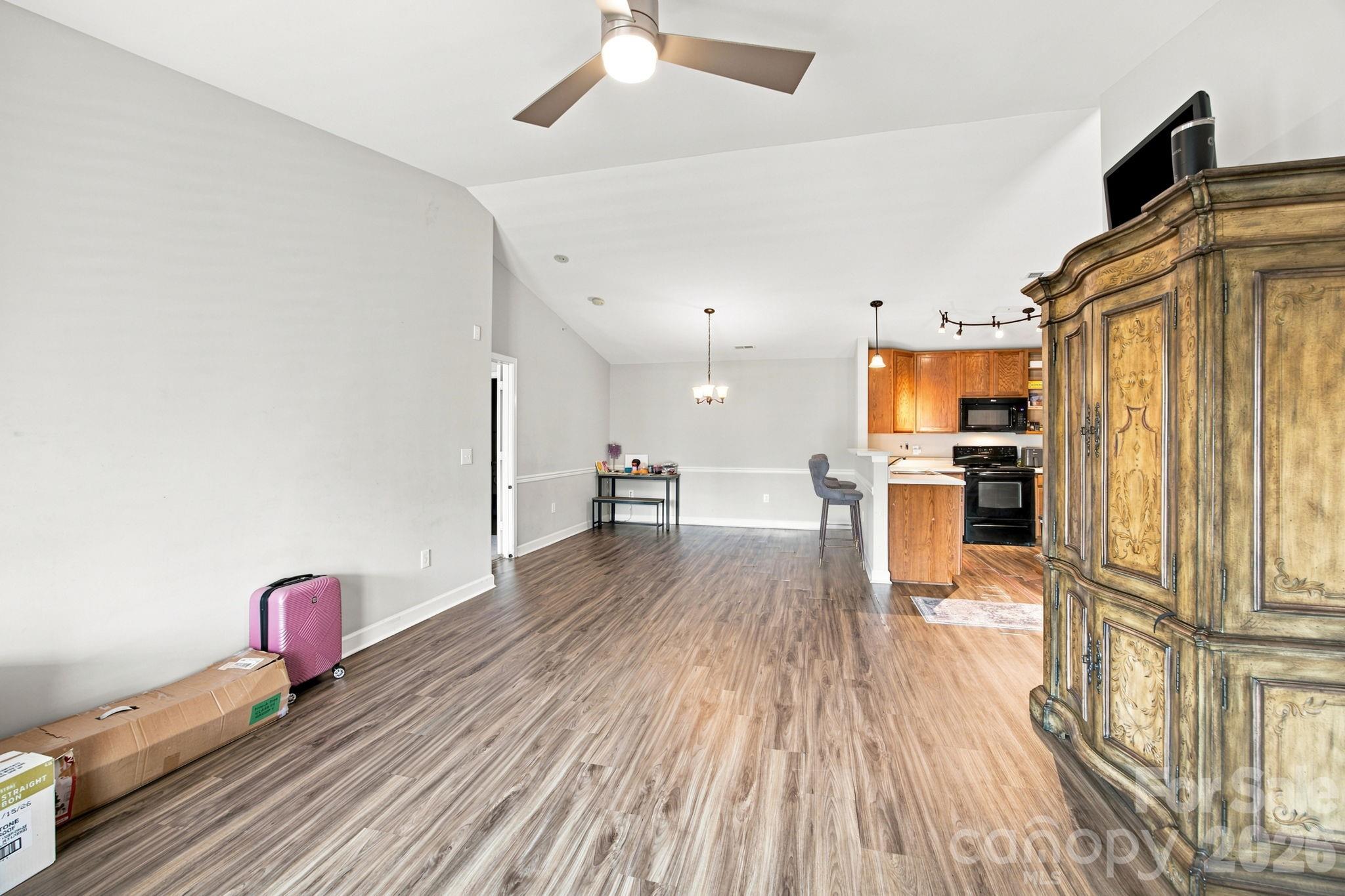 17257 Doe Valley Court Property Photo 7