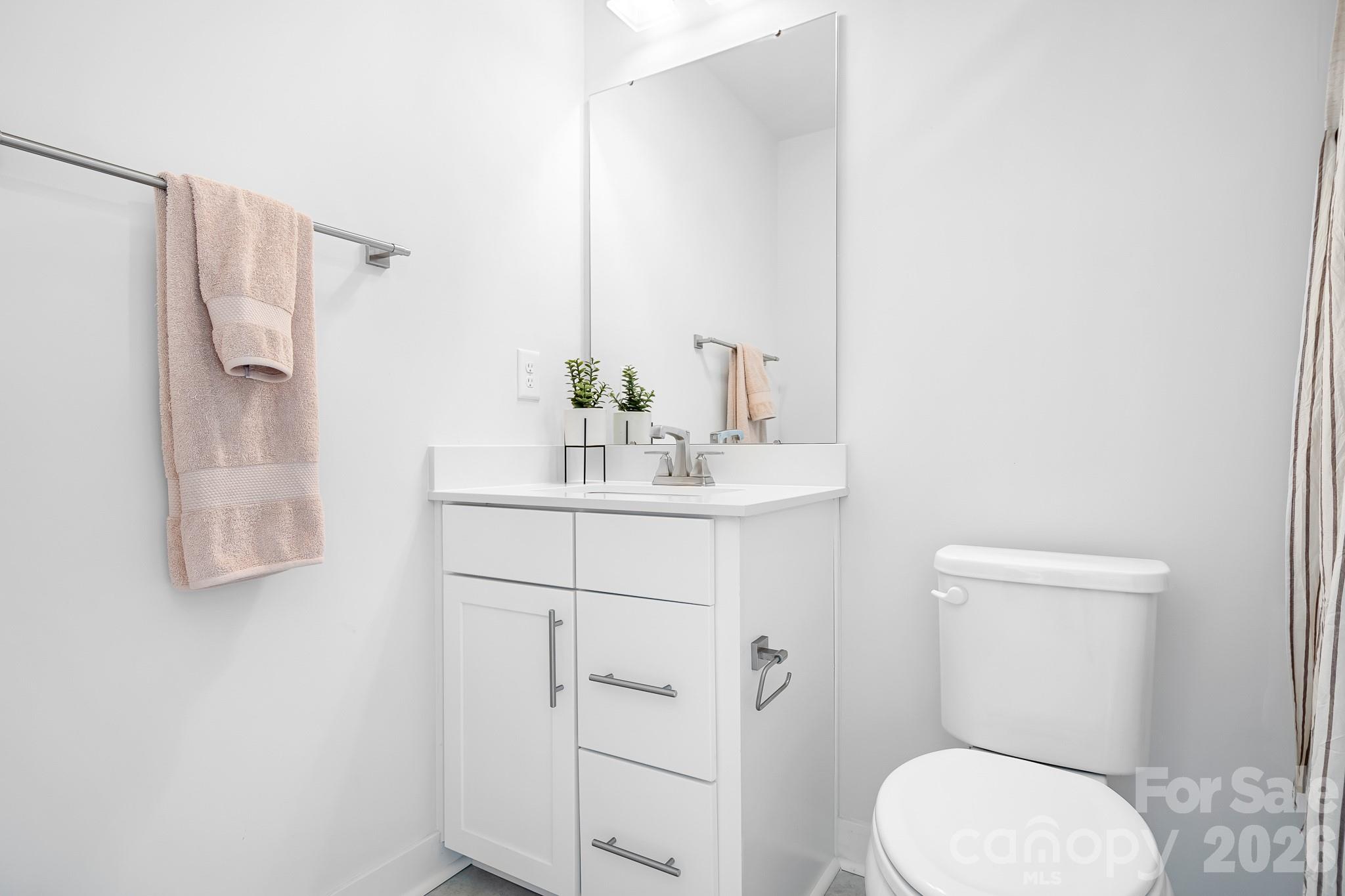 1226 Gleason Way Property Photo 23