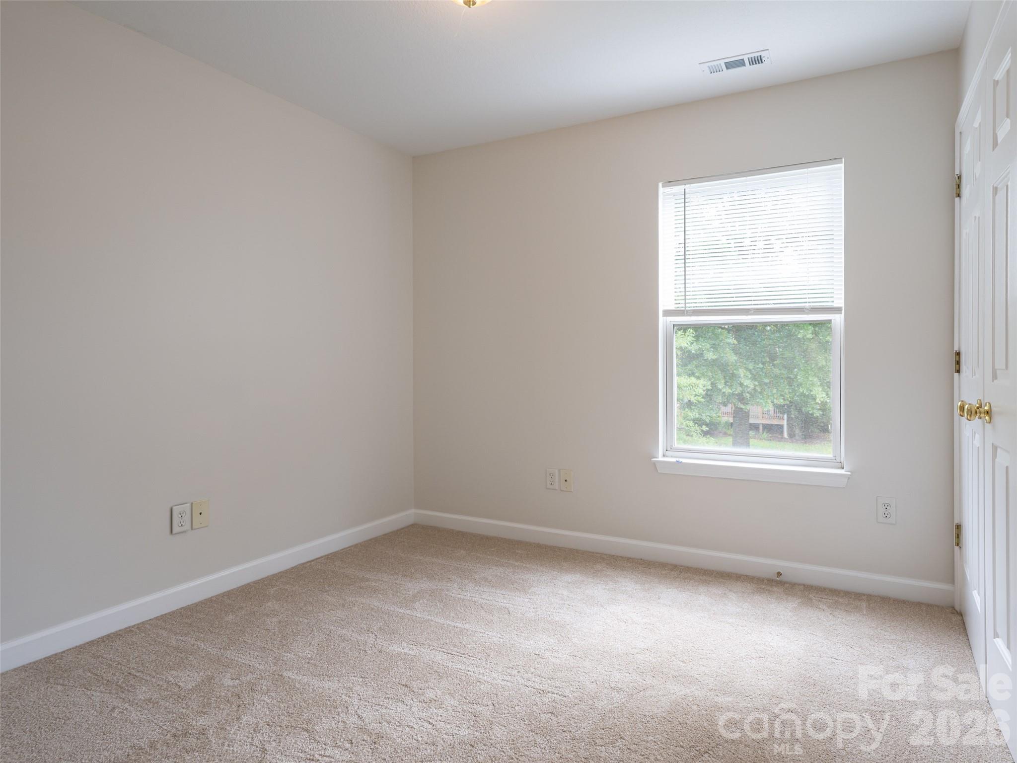 23 Scottish Circle Property Photo 27