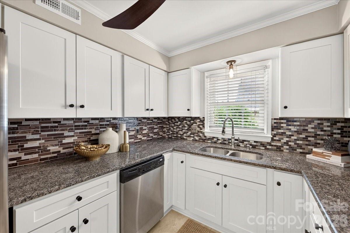 1700 Roxborough Road A Property Photo 16