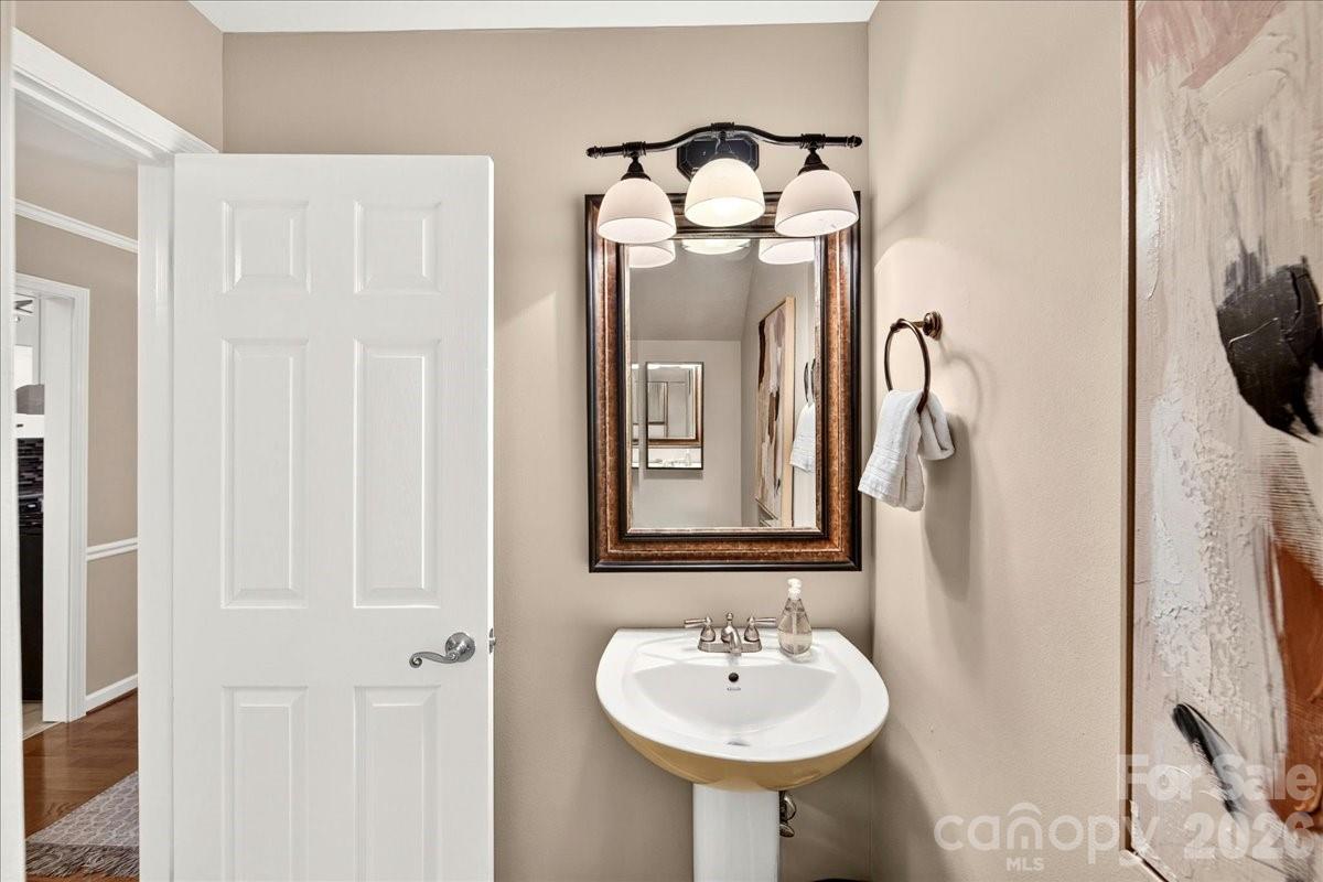 1700 Roxborough Road A Property Photo 19