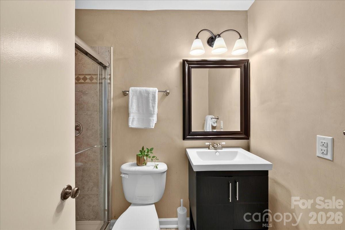 1700 Roxborough Road A Property Photo 30