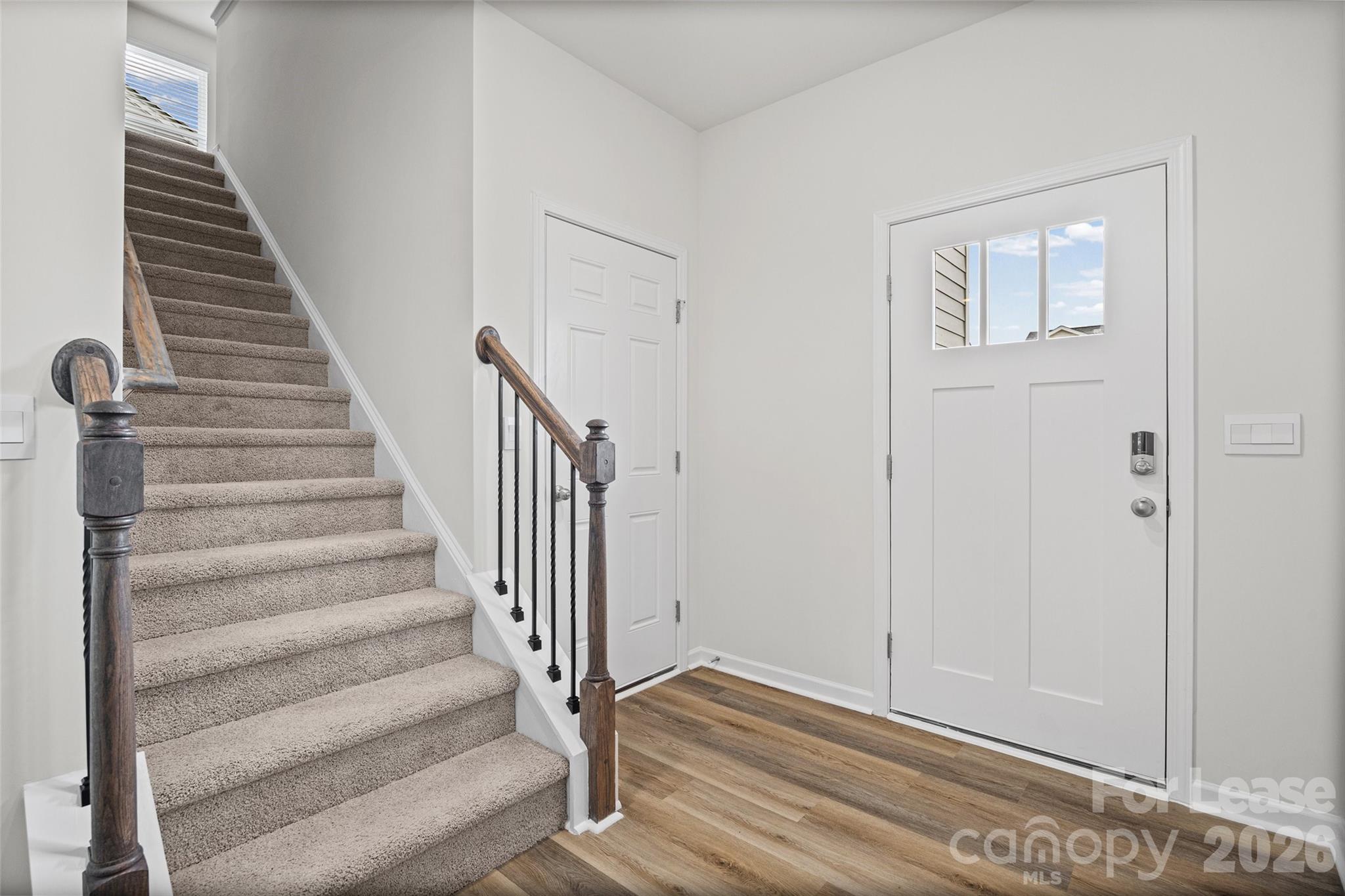 1010 Two Brothers Lane Property Photo 3