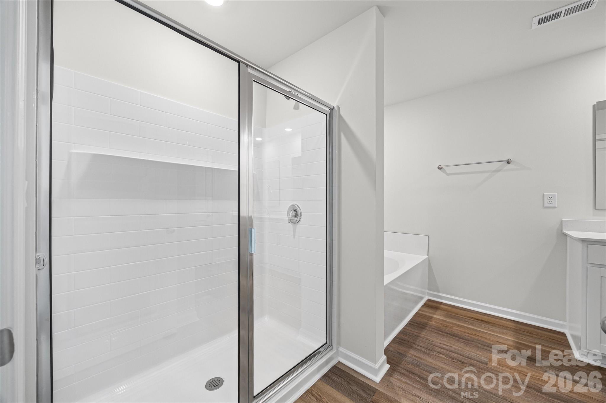 1010 Two Brothers Lane Property Photo 21